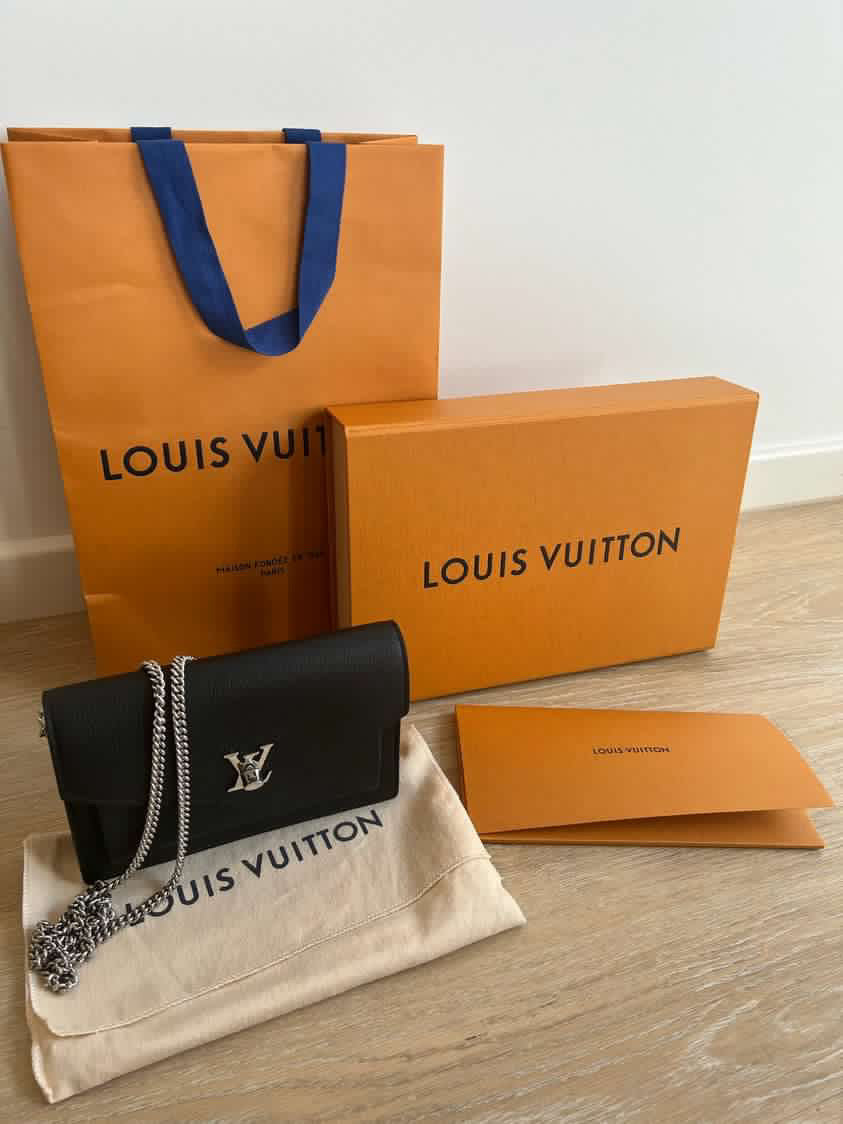 LOUIS VUITTON MY LOCK ME CHAIN POCHETTE - BLACK