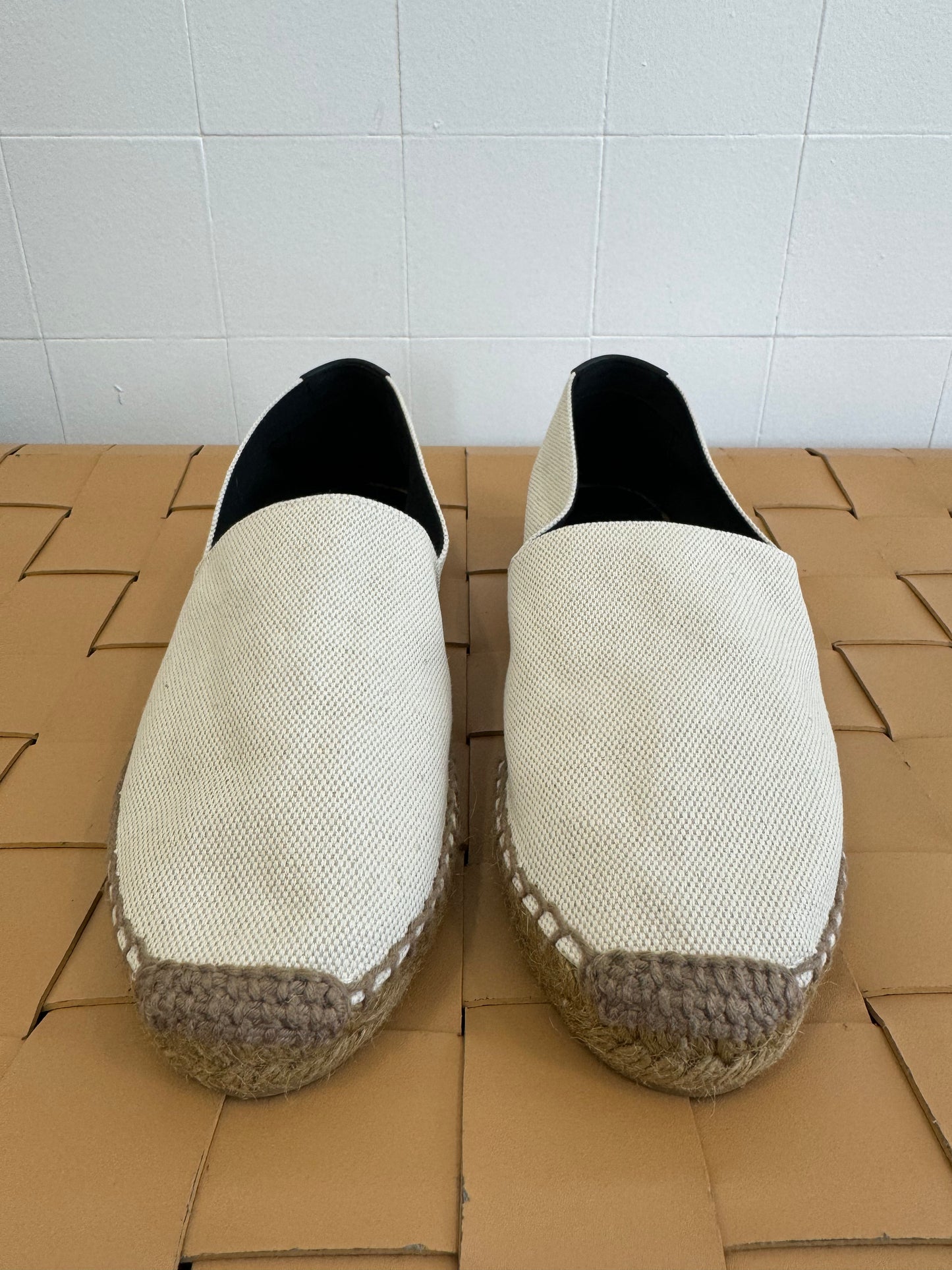 SAINT LAURENT PARIS OFF-WHITE CANVAS ESPADRILLE - SIZE 40.5