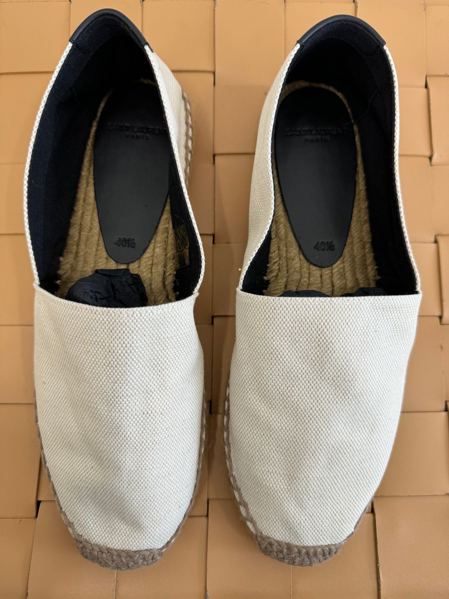 SAINT LAURENT PARIS OFF-WHITE CANVAS ESPADRILLE - SIZE 40.5