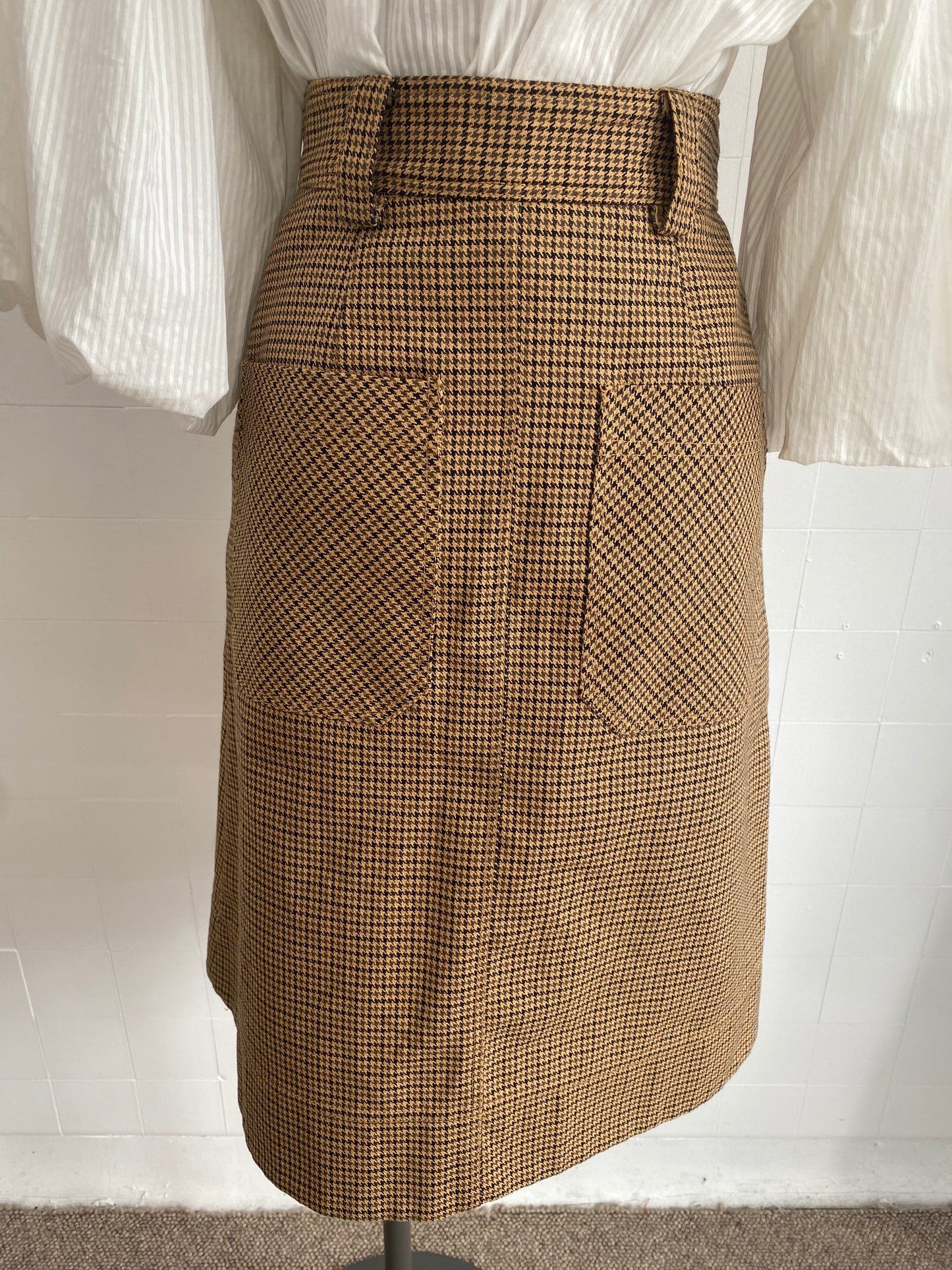 LEE MATHEWS CARRINGTON A LINE SKIRT BROWN CHECK - SIZE 0 (XS)