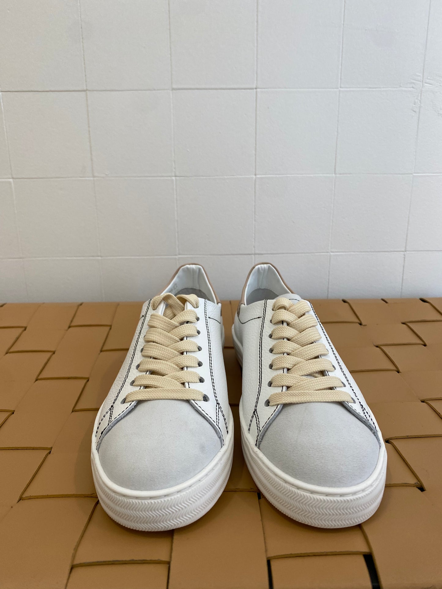 DOF STUDIOS WHITE TRAINERS - SIZE 38