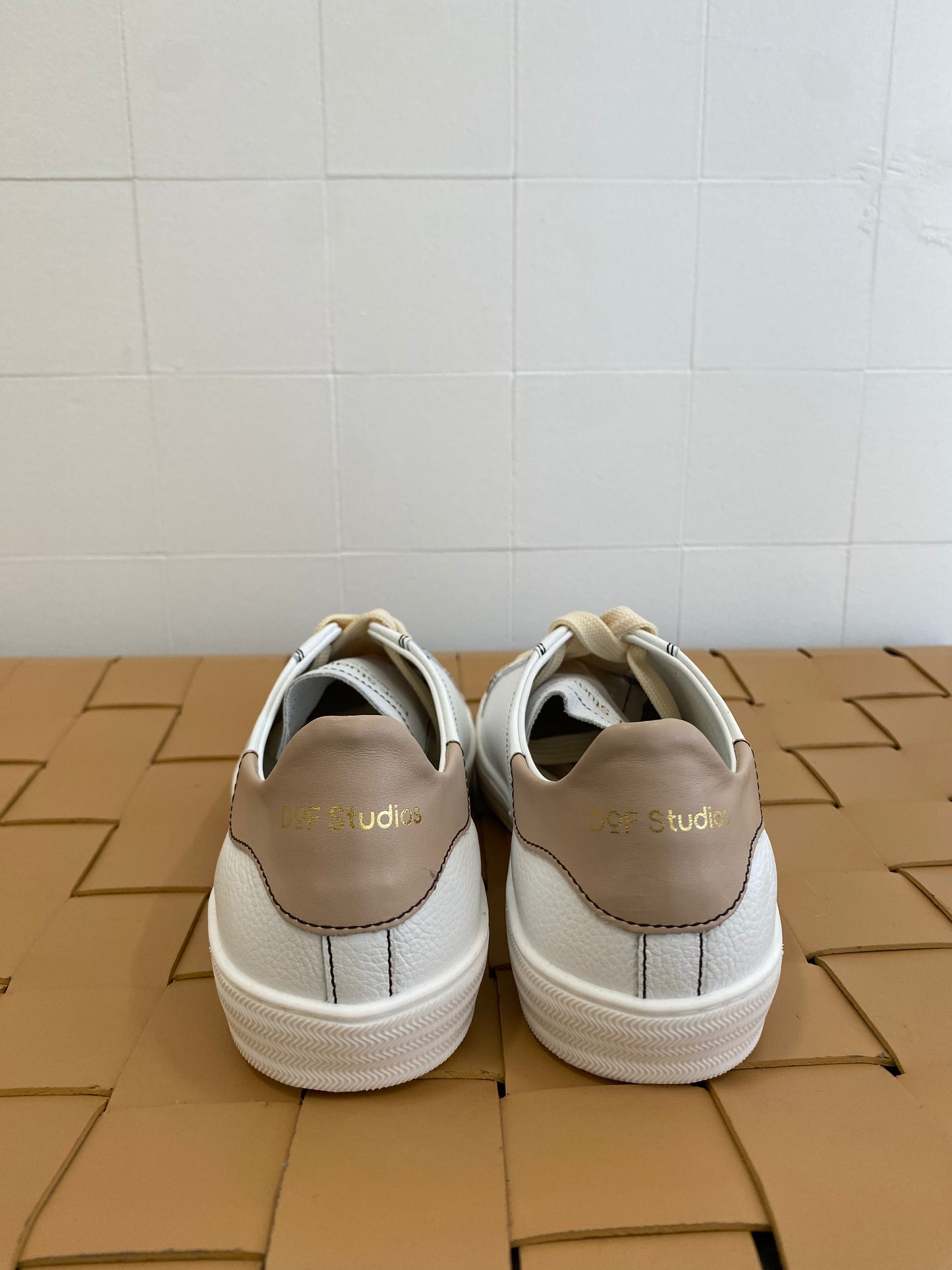 DOF STUDIOS WHITE TRAINERS - SIZE 38