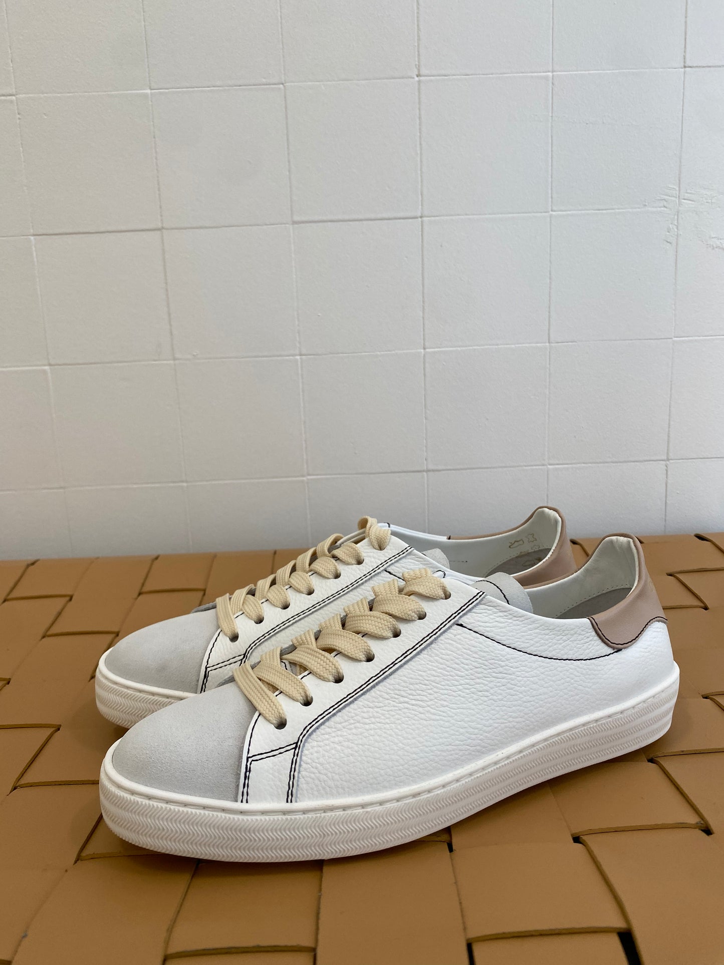 DOF STUDIOS WHITE TRAINERS - SIZE 38