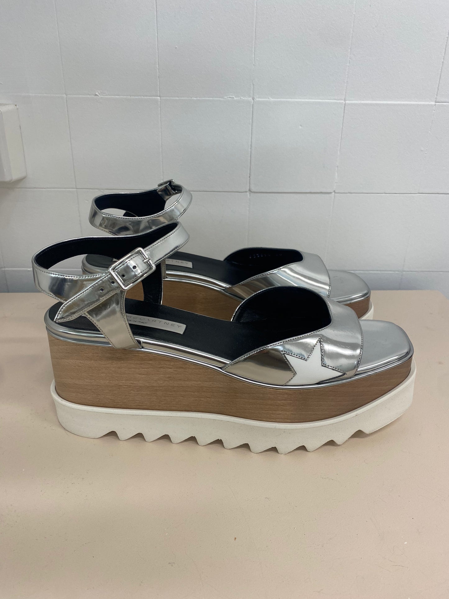 STELLA MCCARTNEY ELYSE STAR PLATFORM  SANDAL - SIZE 40