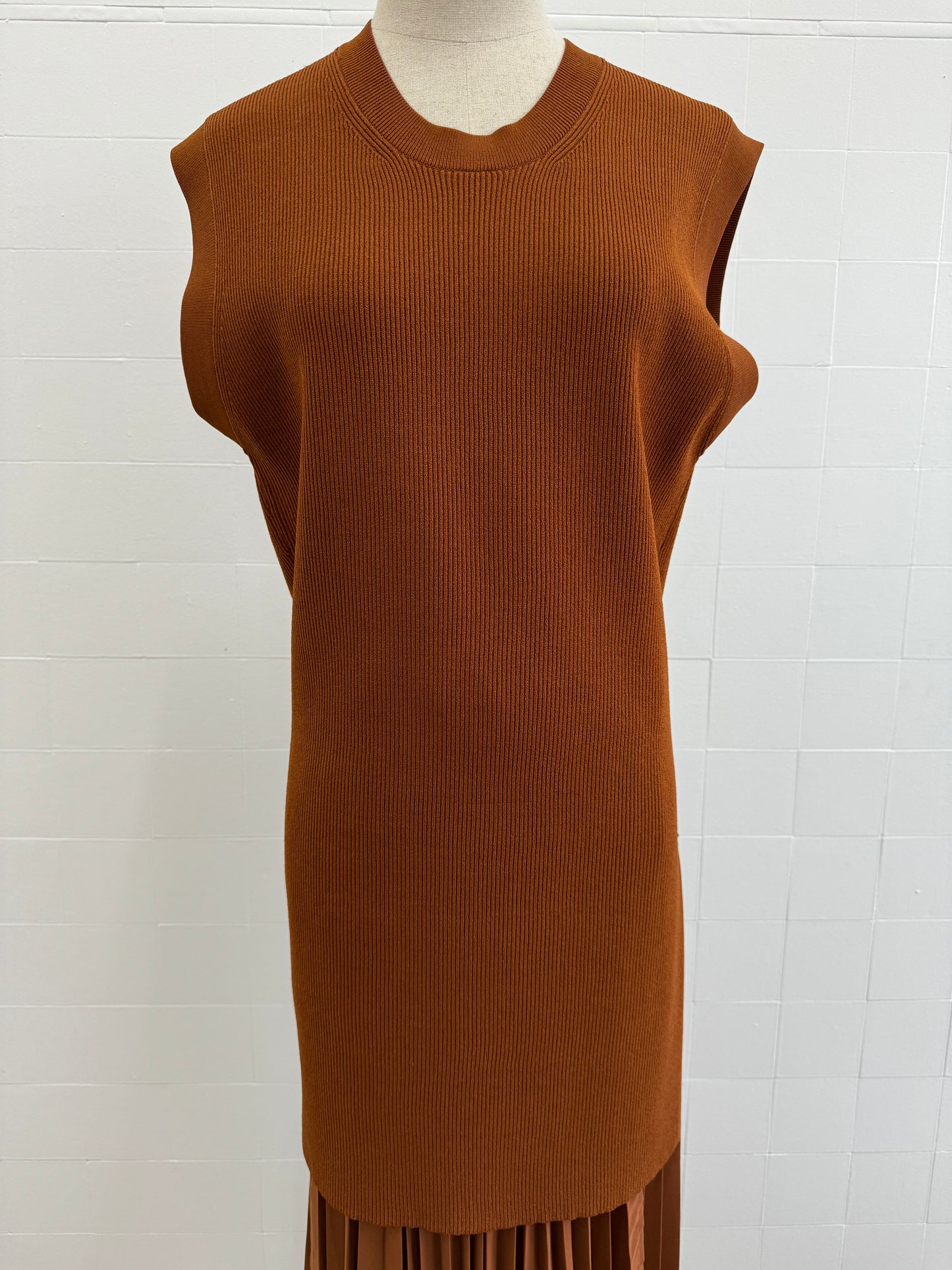 OROTON RIBBED TUNIC - SIZE L