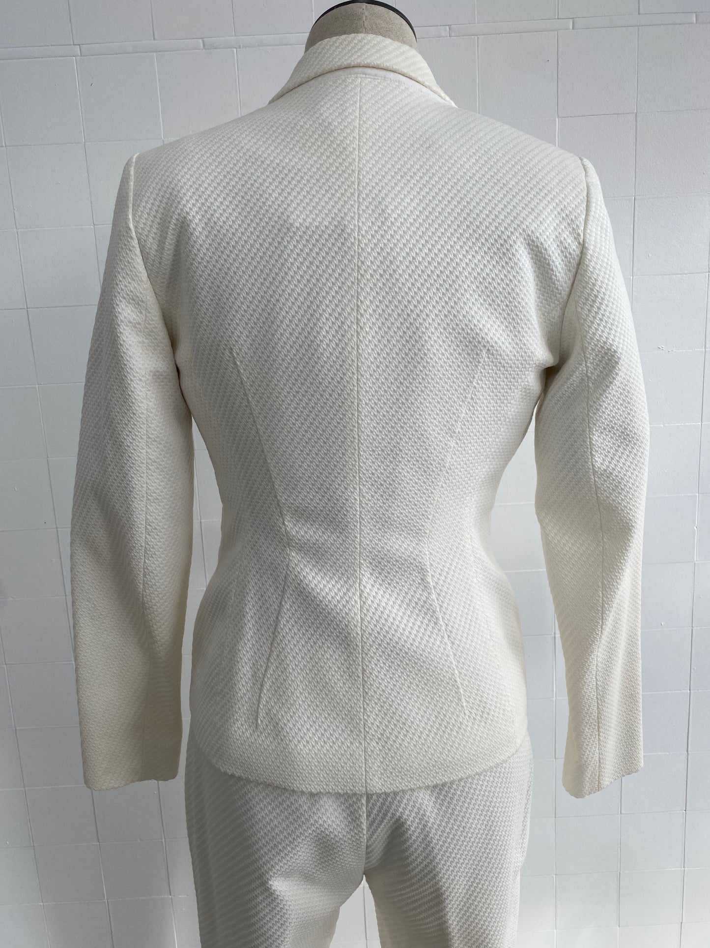 REISS CREAM TEXTURED BLAZER - SIZE 10