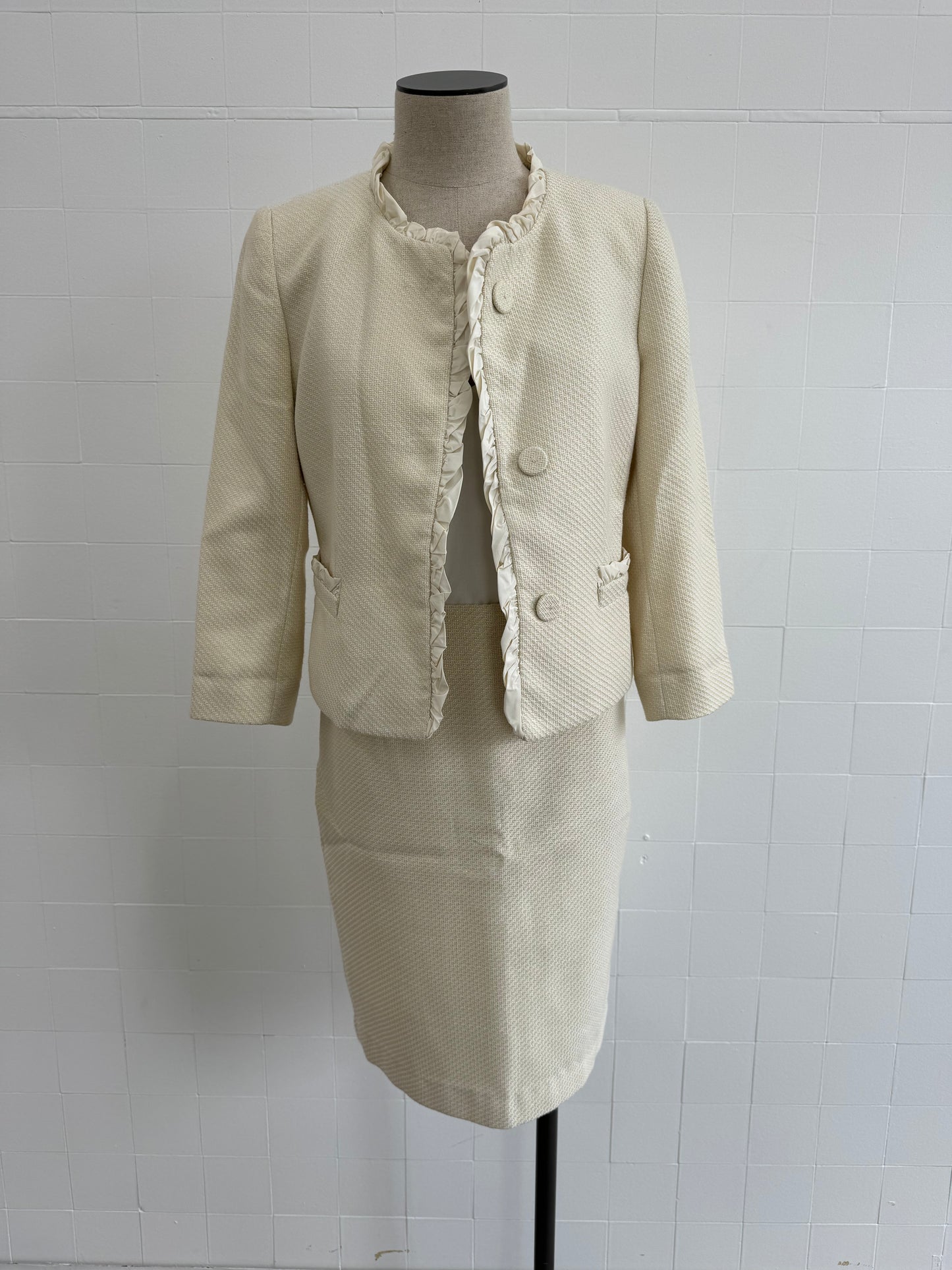 CARLA ZAMPATTI TWEED BLAZER AND SKIRT SET - SIZE 6