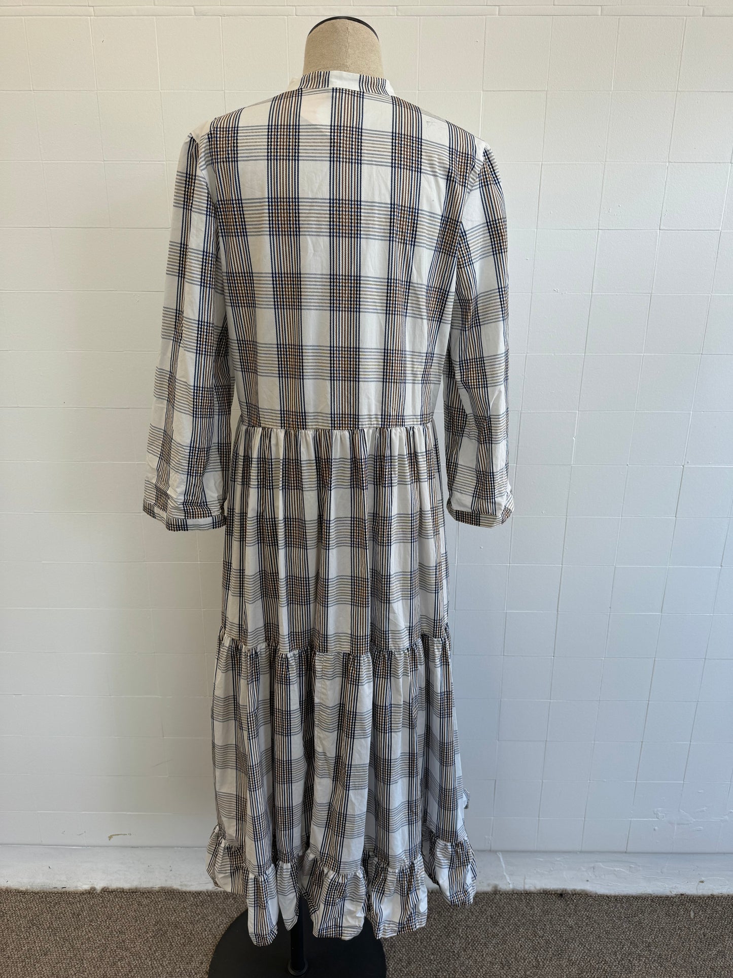 BAUM UND PFERGARTEN MAXI DRESS - SIZE 38