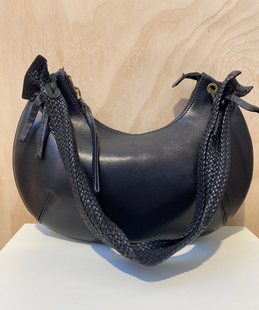 GUCCI HOBO ROUND LEATHER BAG