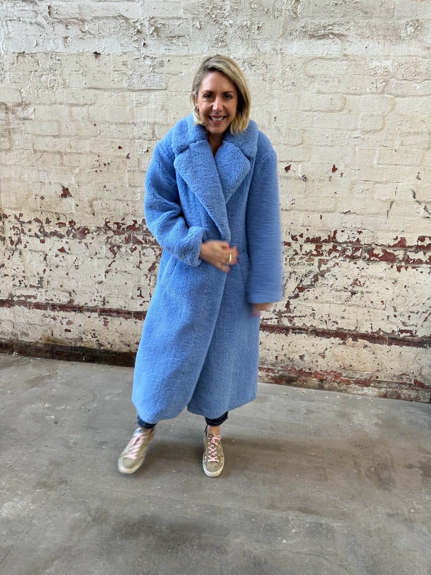 A.L.C BLUE ANDERSON FAUX FUR COAT - SIZE XS