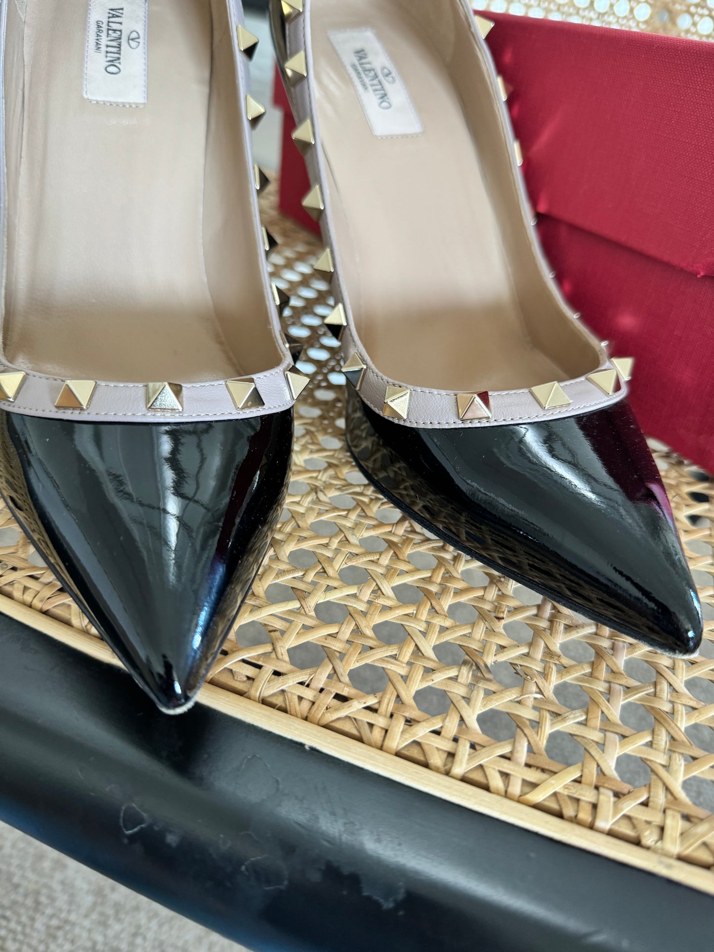 VALENTINO ROCKSTUD PUMPS - SIZE 40.5