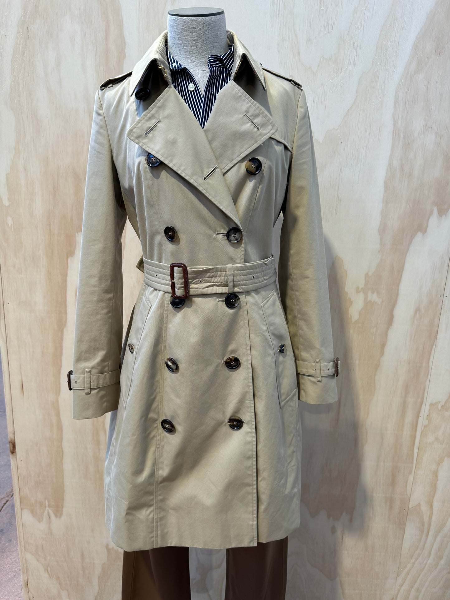 BURBERRY CHELSEA HERITAGE TRENCH COAT - SIZE 8