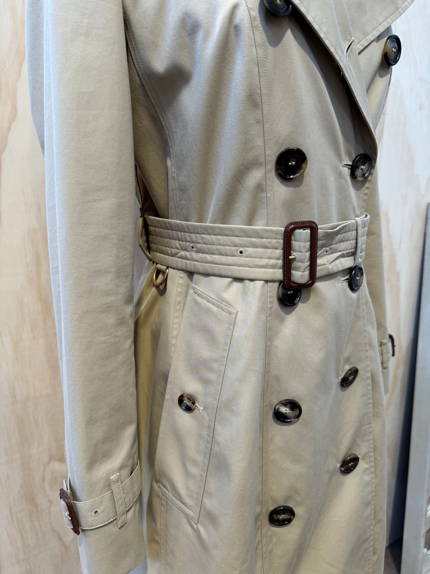 BURBERRY CHELSEA HERITAGE TRENCH COAT - SIZE 8