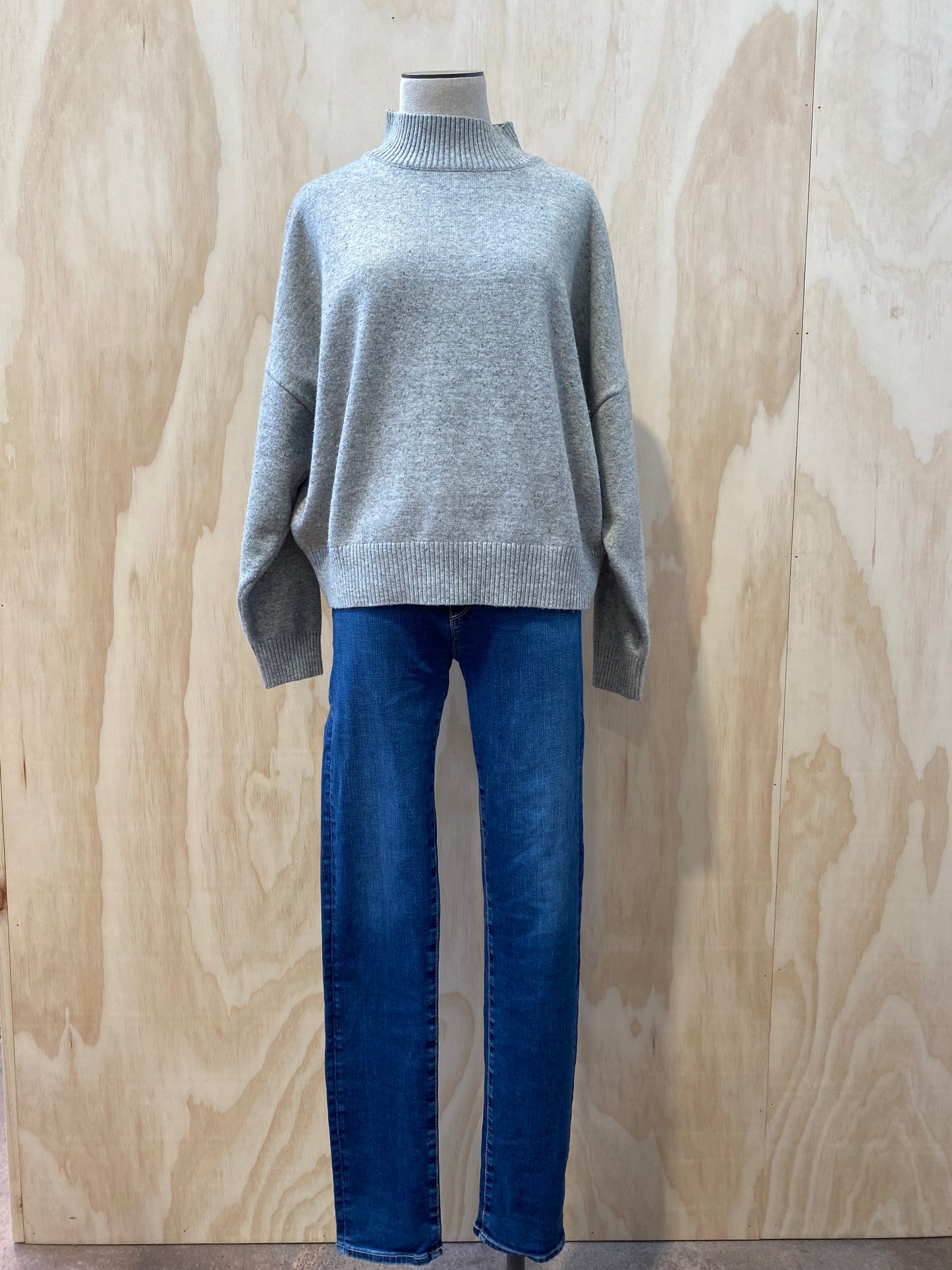 VIKTORIA & WOODS GREY MARLE JUMPER - SIZE 1