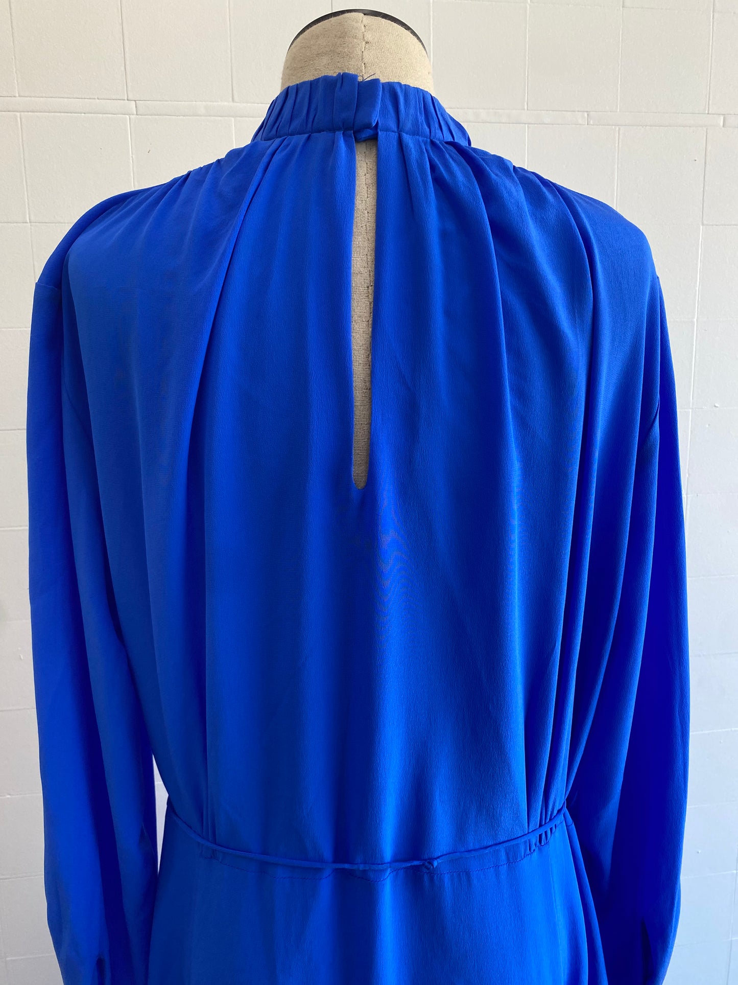 SCANLAN THEODORE BLUE SILK GATHER NECK DRESS - SIZE 12