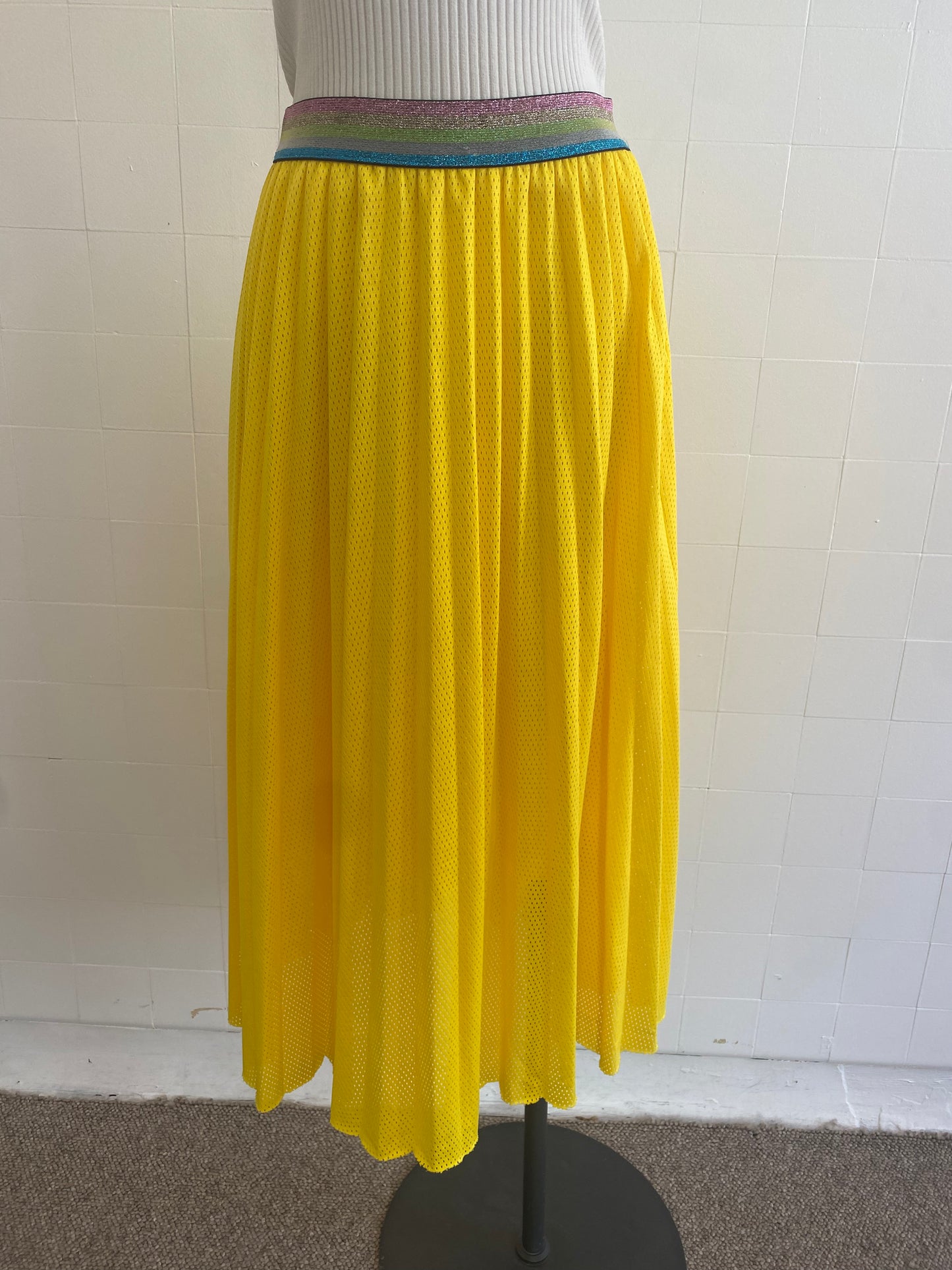 FRANKIES MELBOURNE YELLOW MIDI SKIRT - SIZE O/S