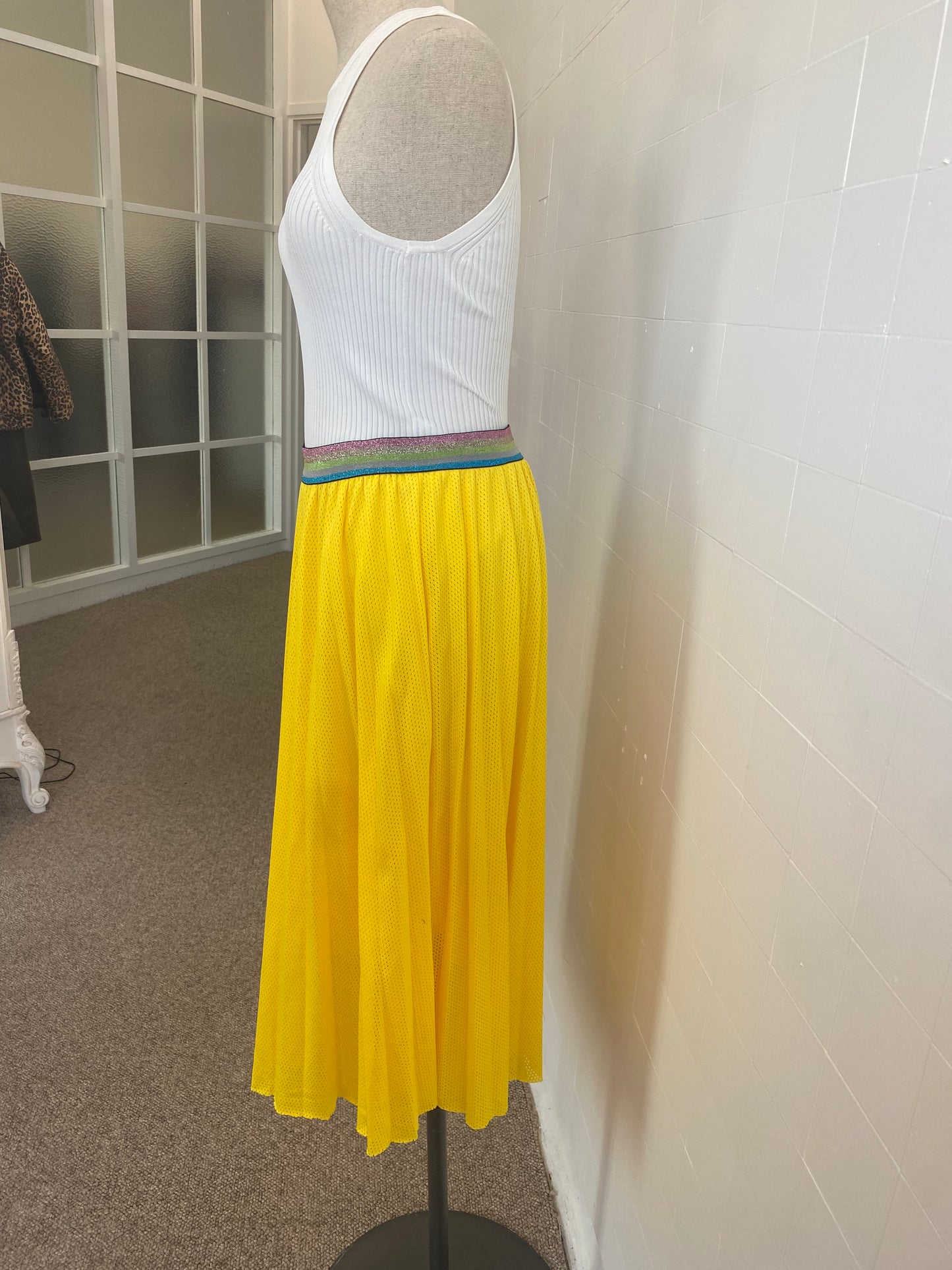 FRANKIES MELBOURNE YELLOW MIDI SKIRT - SIZE O/S