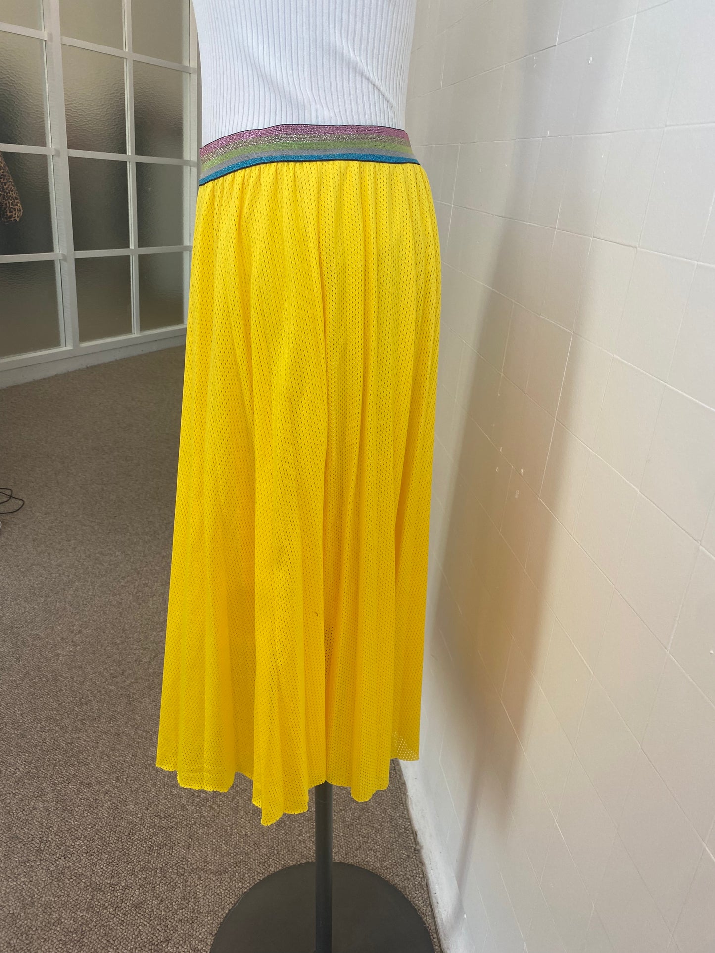 FRANKIES MELBOURNE YELLOW MIDI SKIRT - SIZE O/S