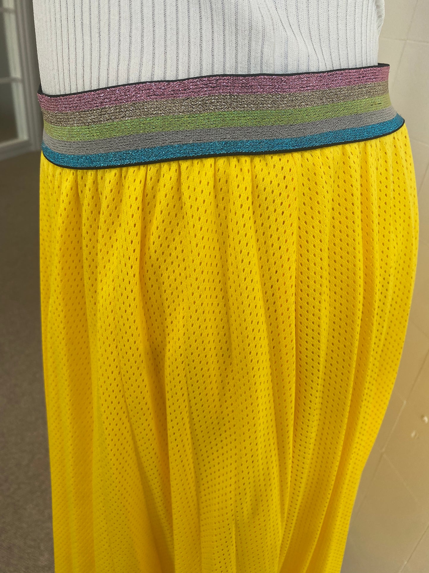 FRANKIES MELBOURNE YELLOW MIDI SKIRT - SIZE O/S