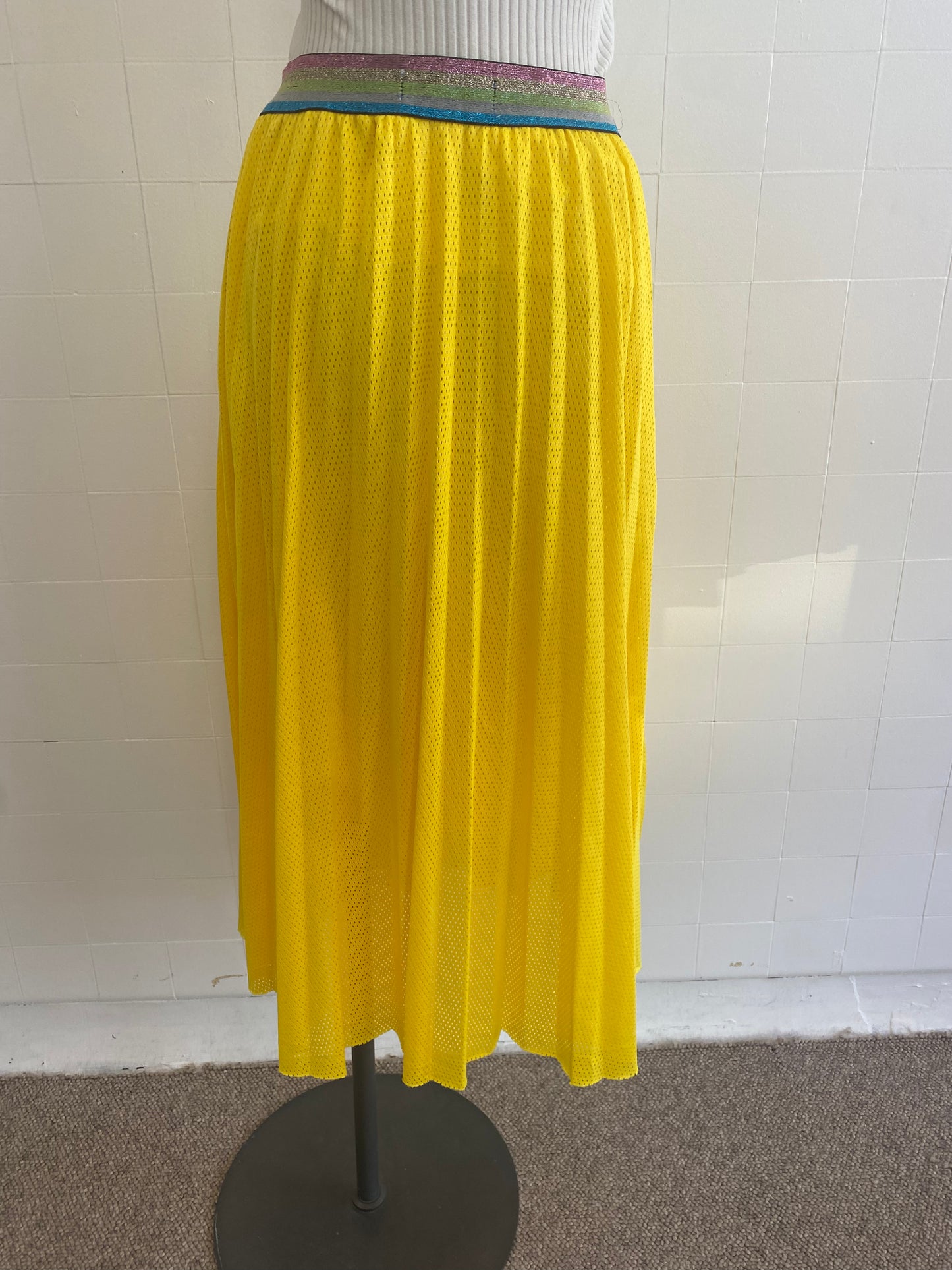 FRANKIES MELBOURNE YELLOW MIDI SKIRT - SIZE O/S