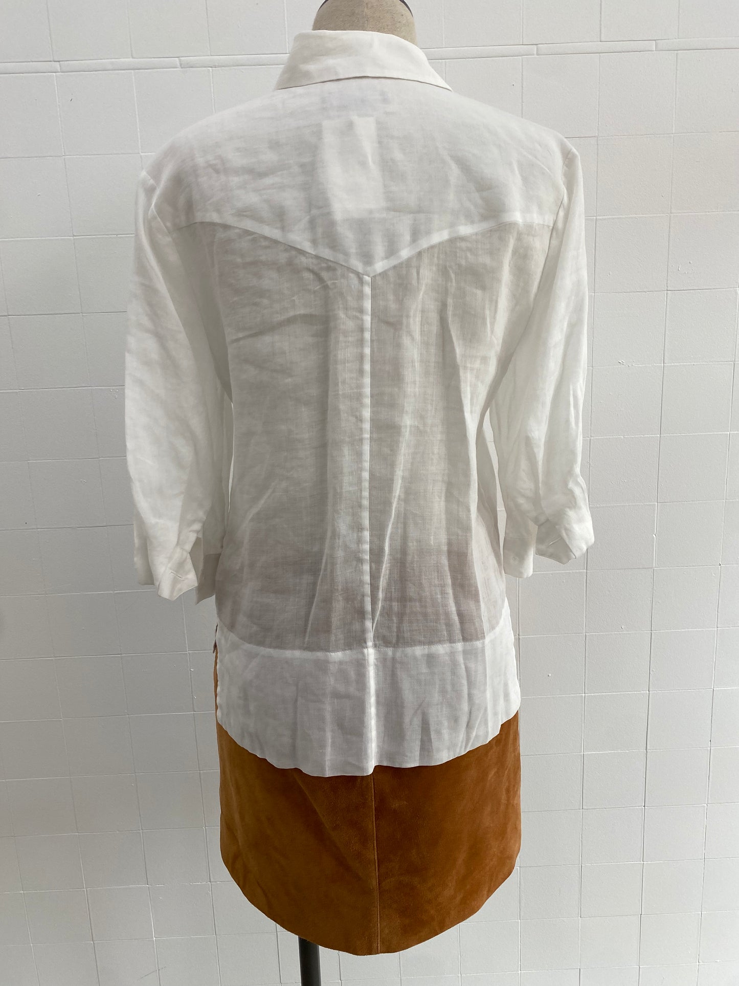 SABA WHITE 3/4 SLEEVED CROPPED SHIRT - SIZE 4