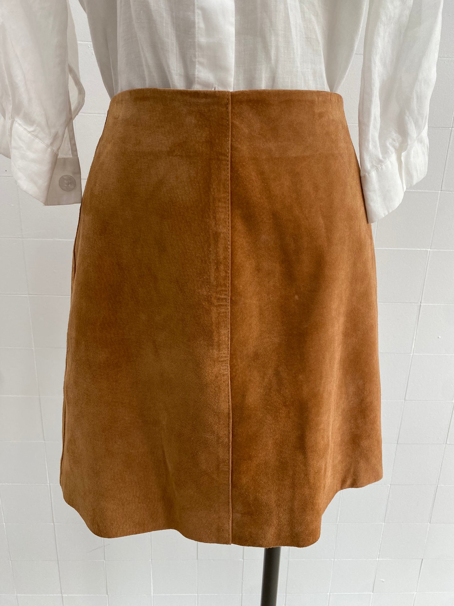 ENA PELLY SUEDE MINI SKIRT - SIZE M