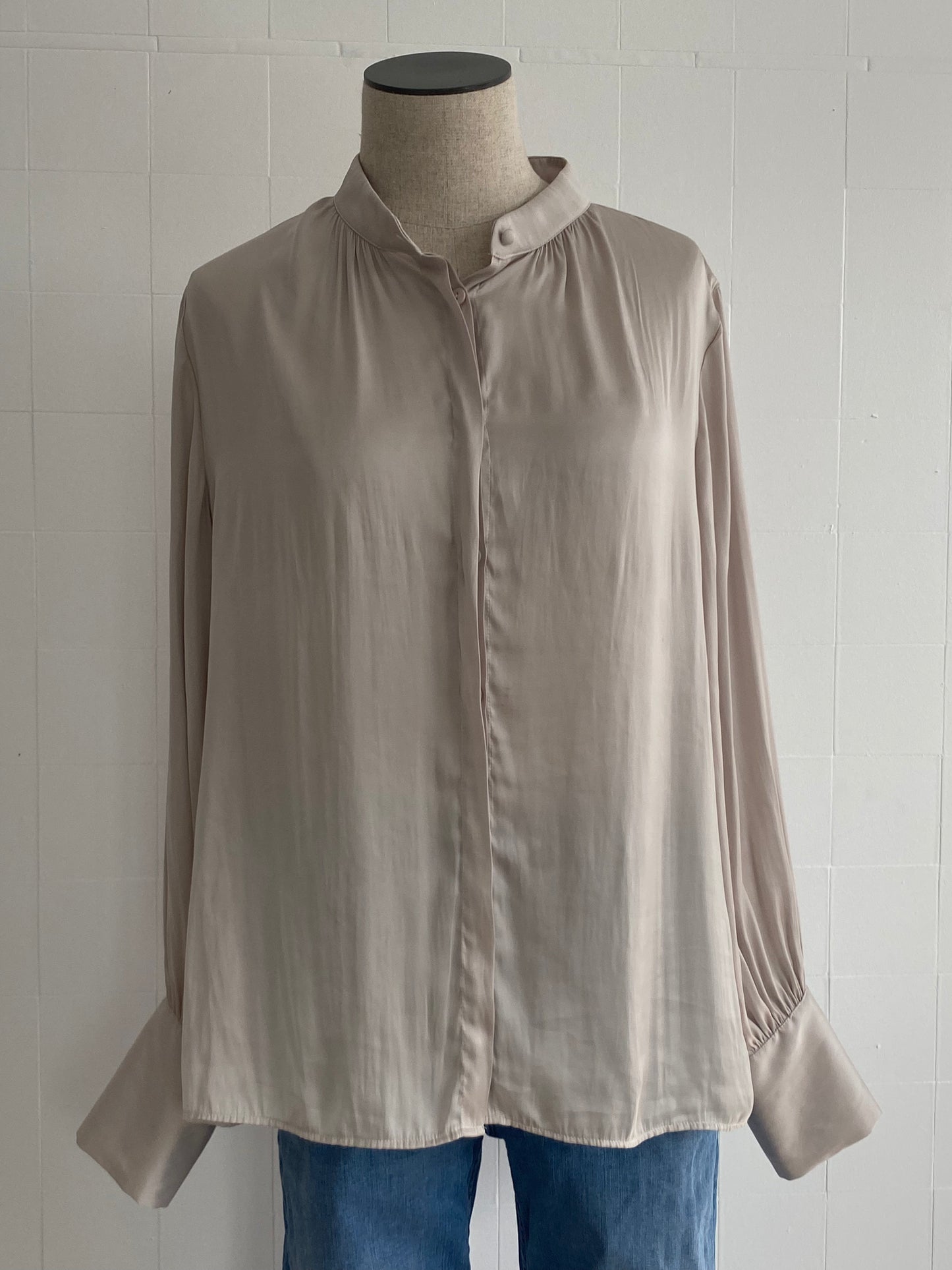 MORRISON OYSTER BLOUSE - SIZE 3 (14)