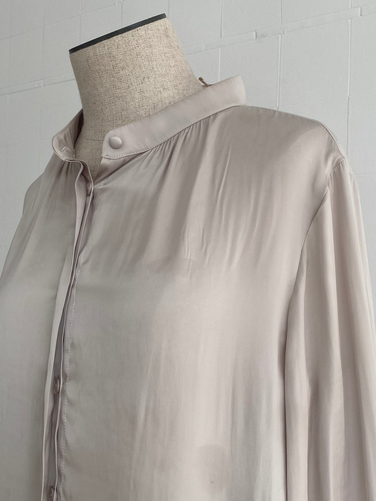 MORRISON OYSTER BLOUSE - SIZE 3 (14)