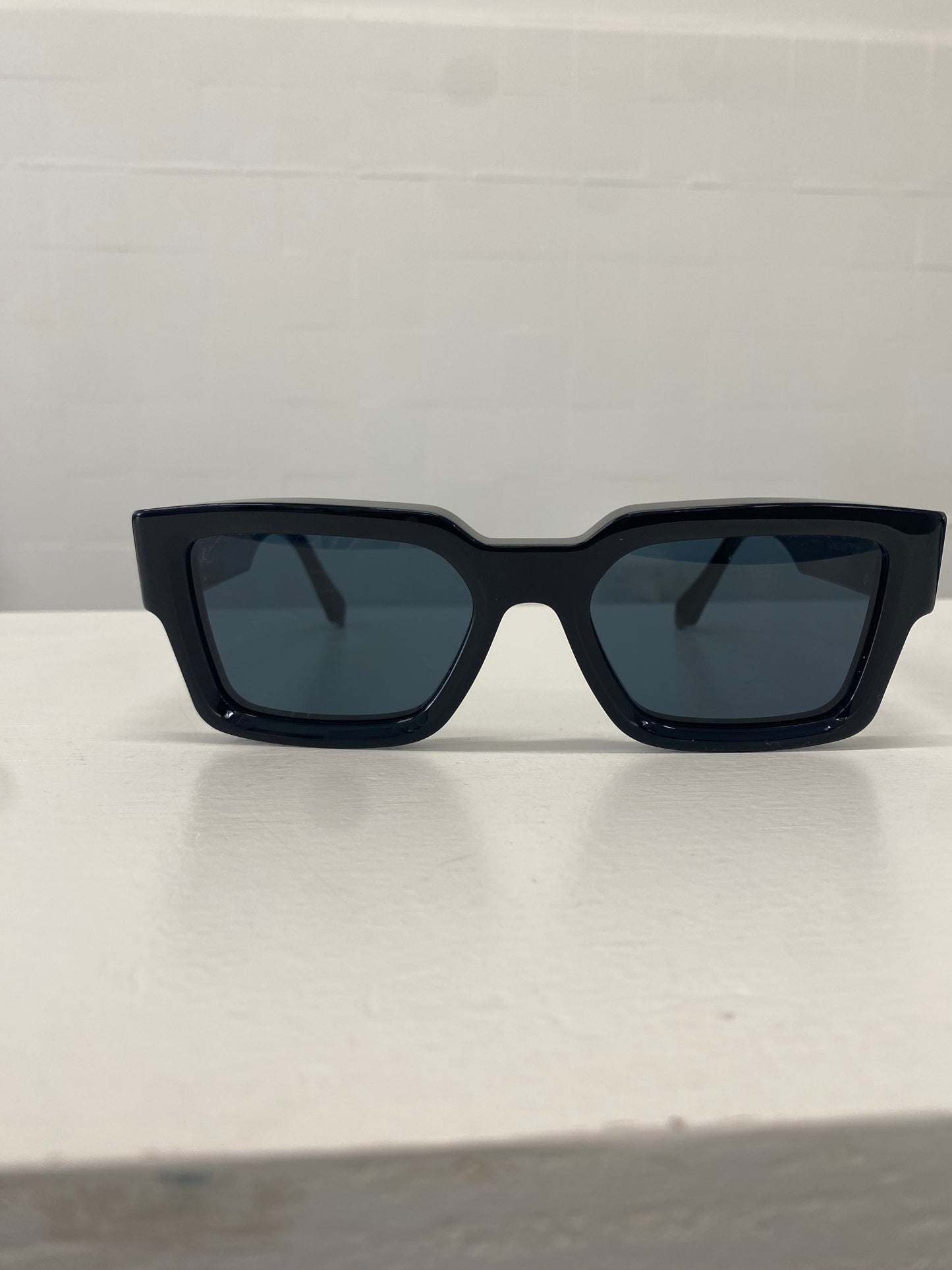 LOUIS VUITTON MATCH SUNGLASSES