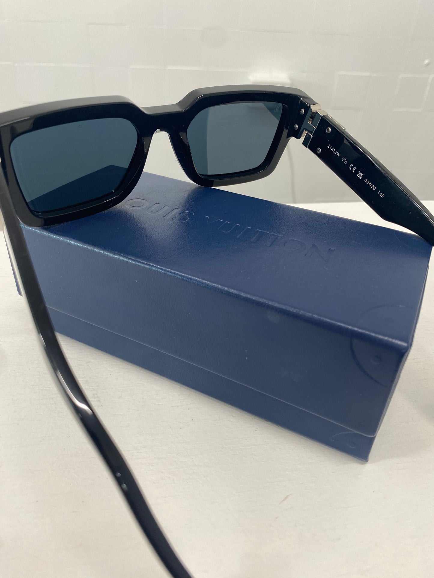 LOUIS VUITTON MATCH SUNGLASSES