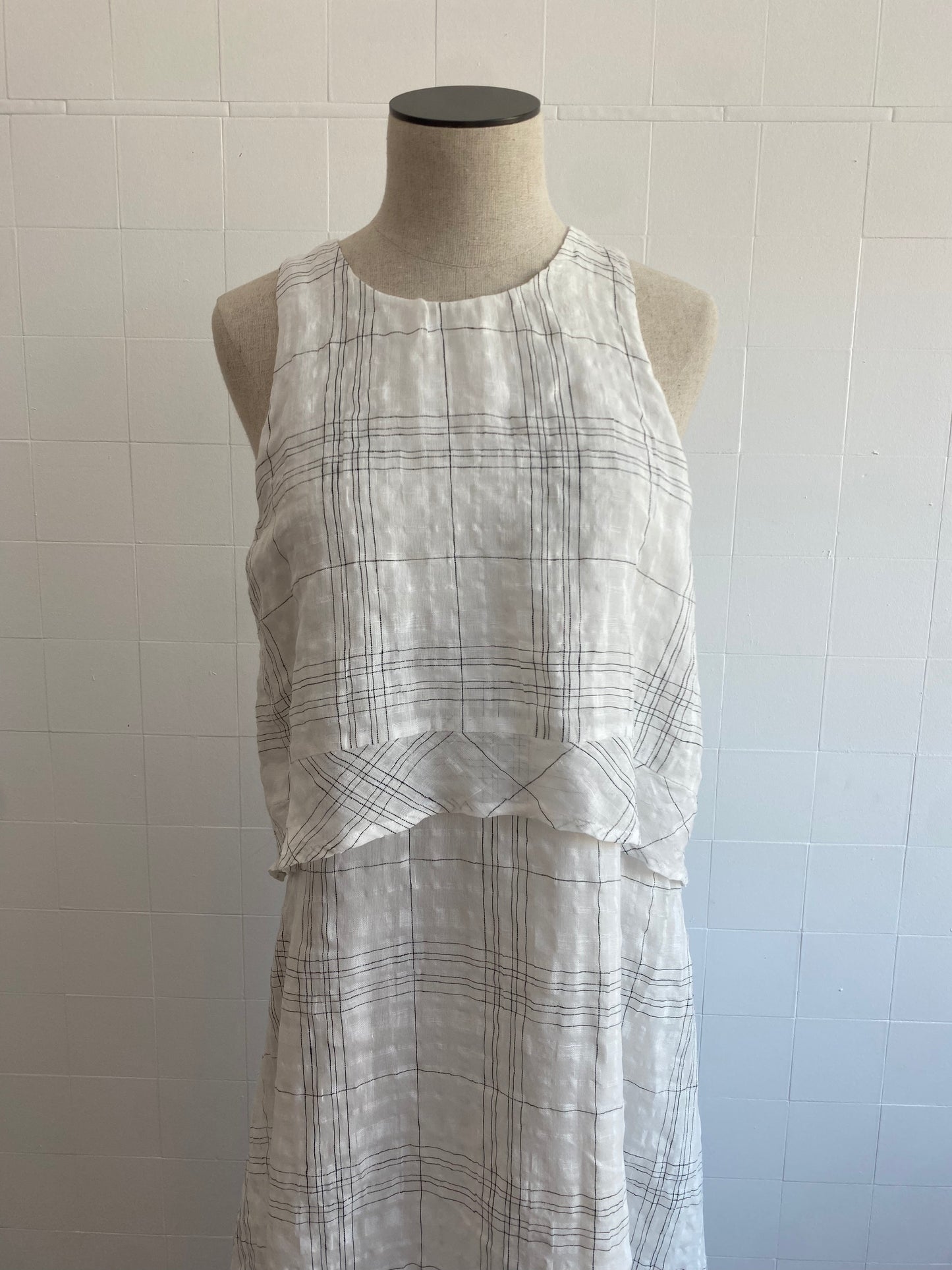 POL WHITE SHORT SLEEVE MIDI DRESS - SIZE 10