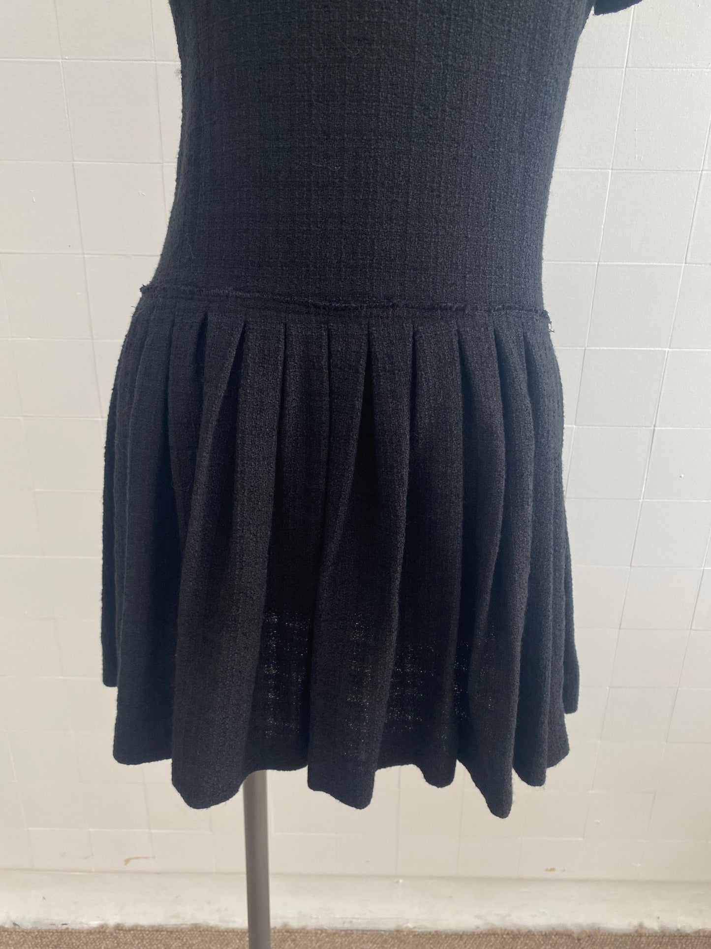 SANDRO TWEED MINI DRESS - SIZE 38 (10)