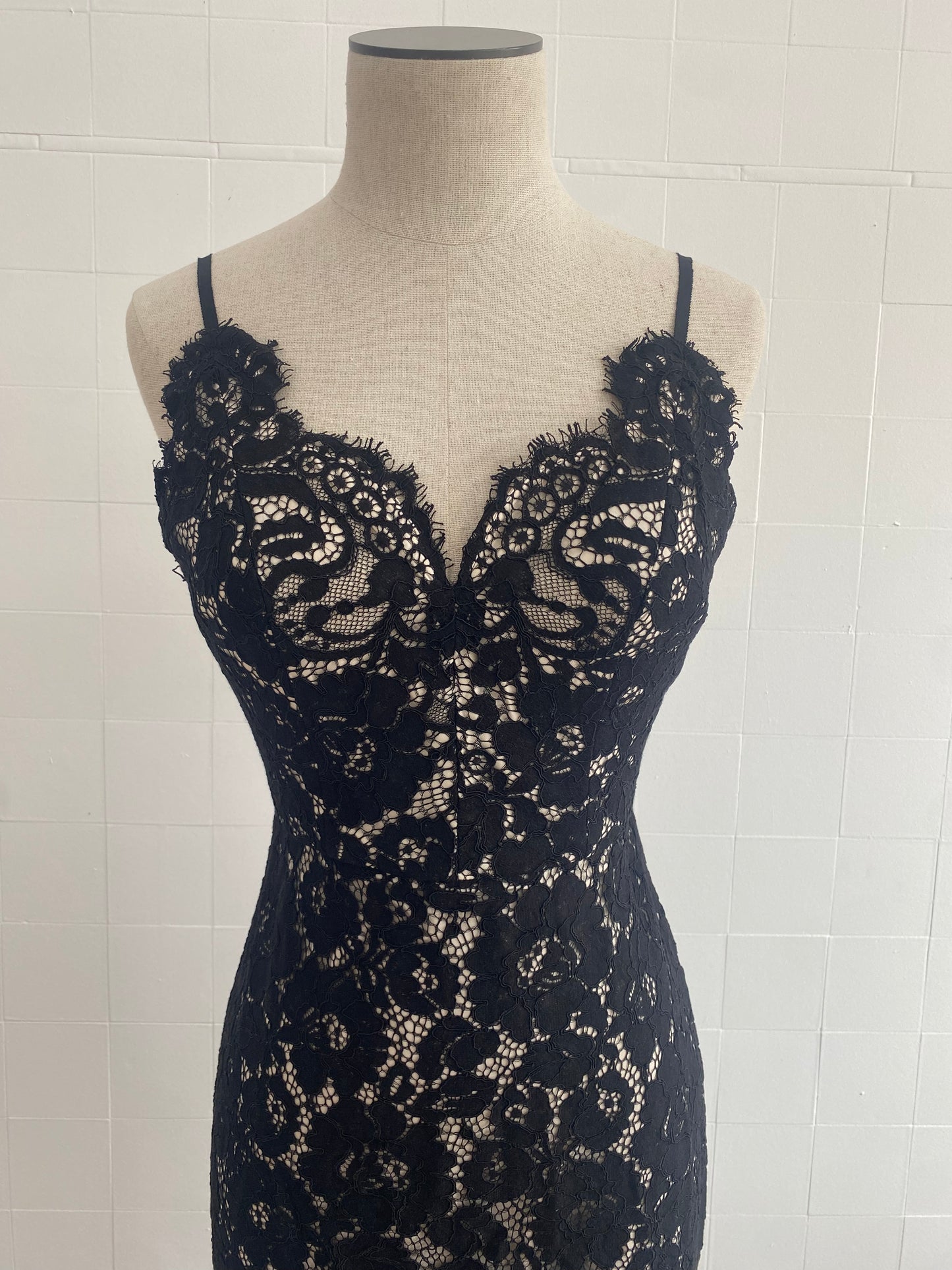 LOVER INGENUE SLIP DRESS - SIZE 6