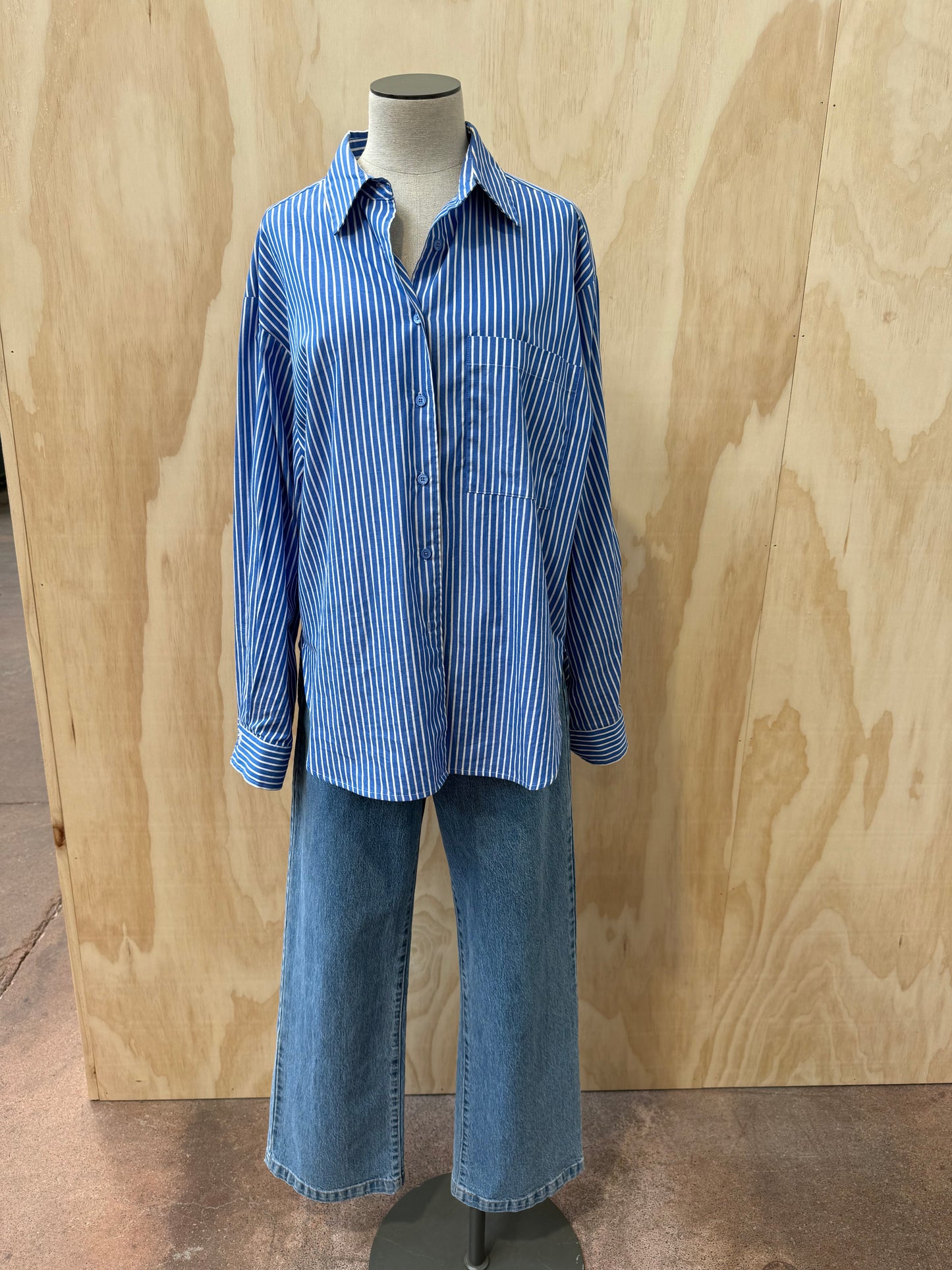 SECOND FEMALE BLUE PINSTRIPE LONG SLEEVE SHIRT - SIZE L