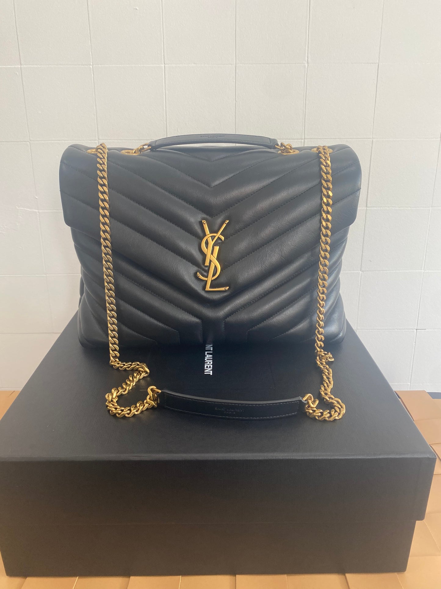 SAINT LAURENT LOU LOU MEDIUM SHOULDER BAG