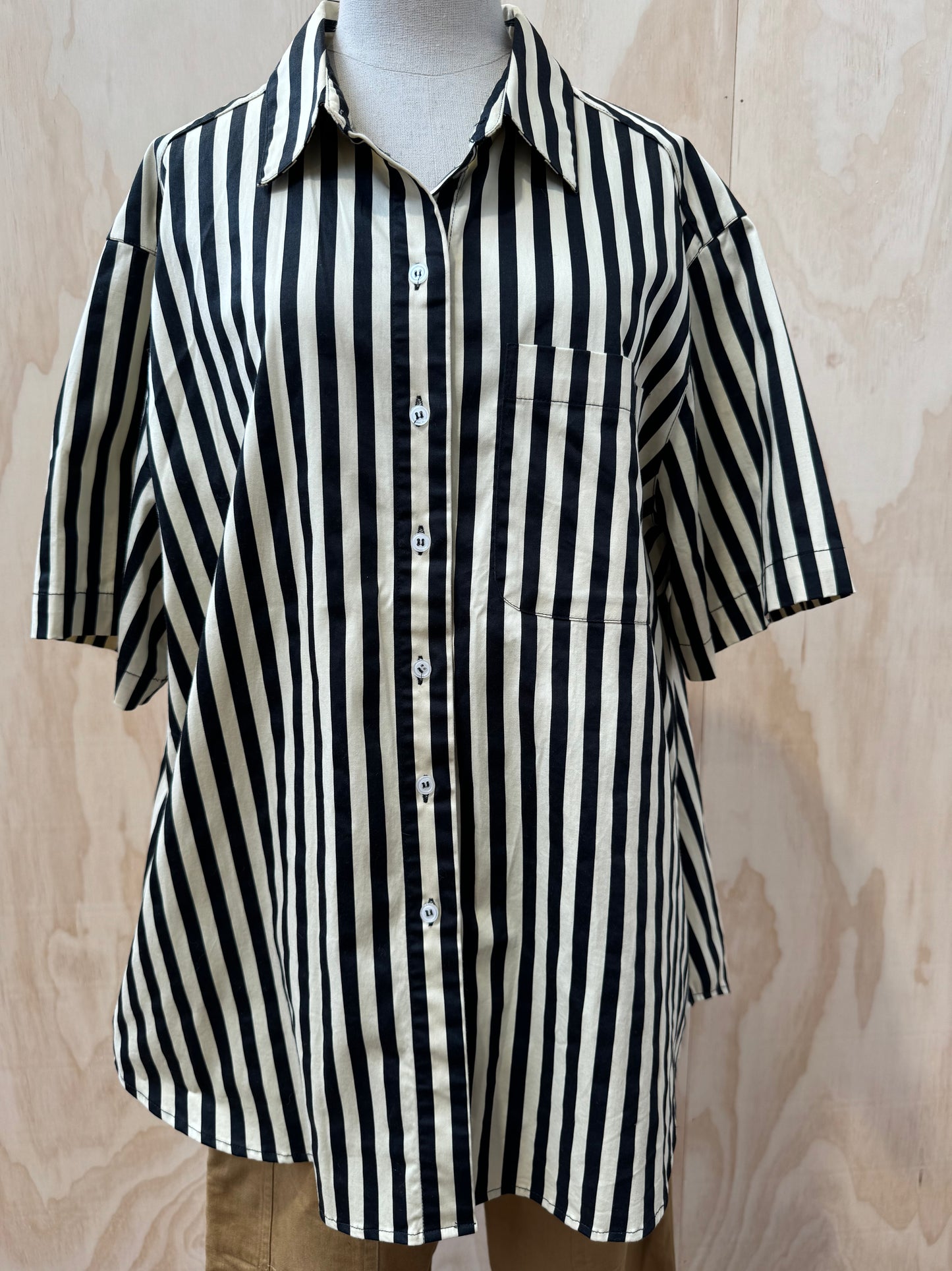 BLANCA BLACK & CREAM STRIPE SHIRT - SIZE 0S