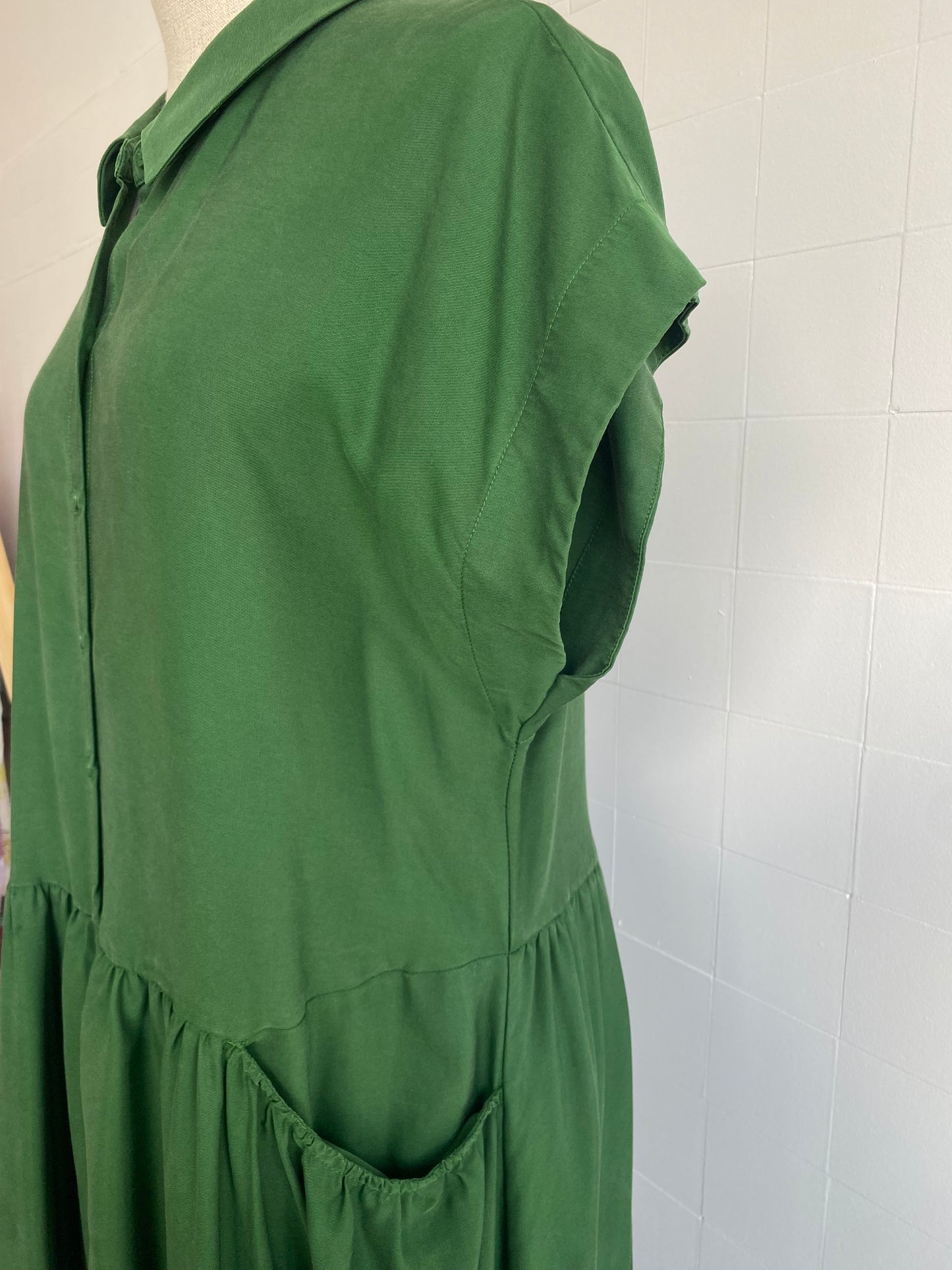 ELK GREEN MAXI SHIRT DRESS - SIZE 14