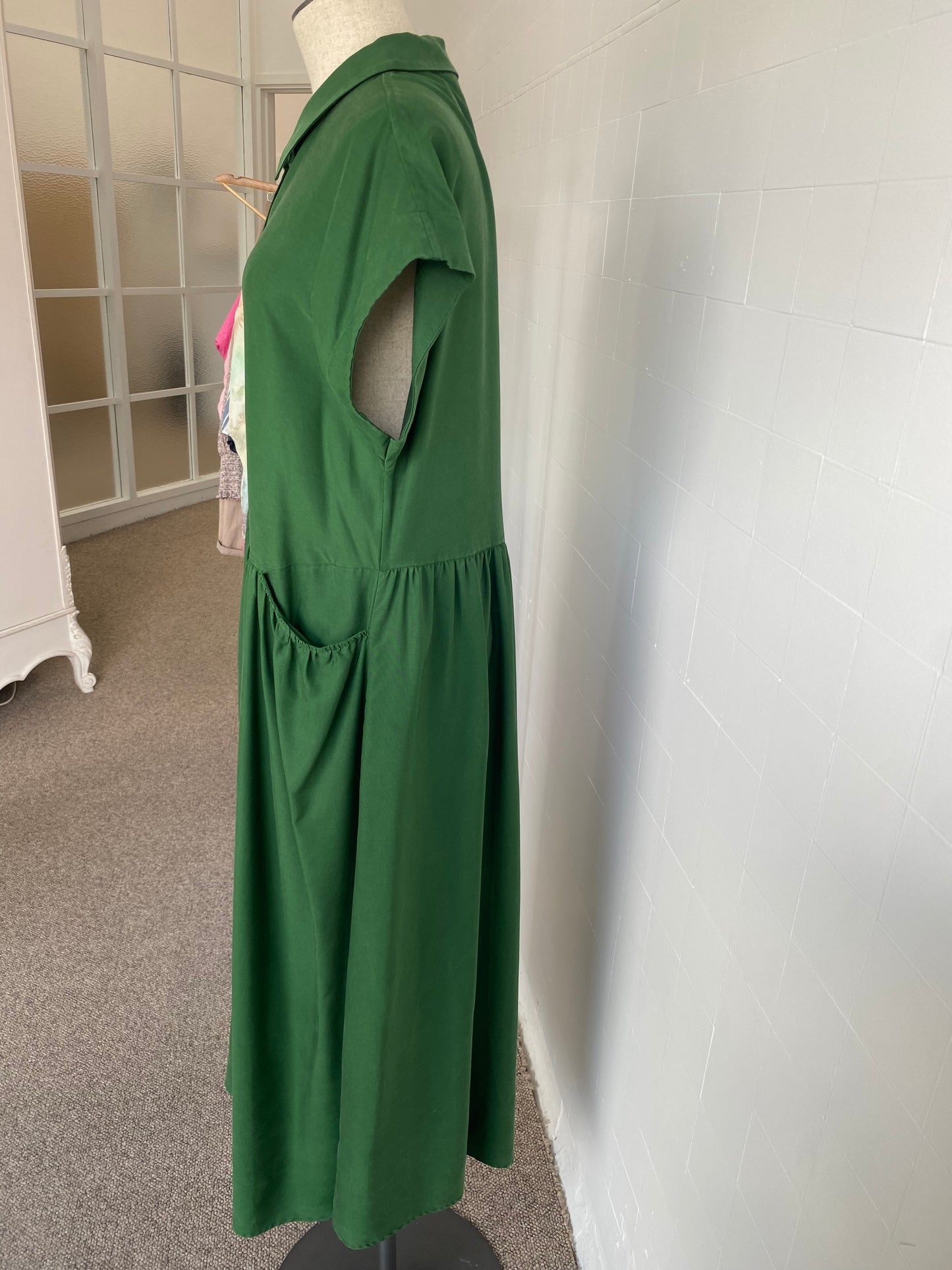 ELK GREEN MAXI SHIRT DRESS - SIZE 14