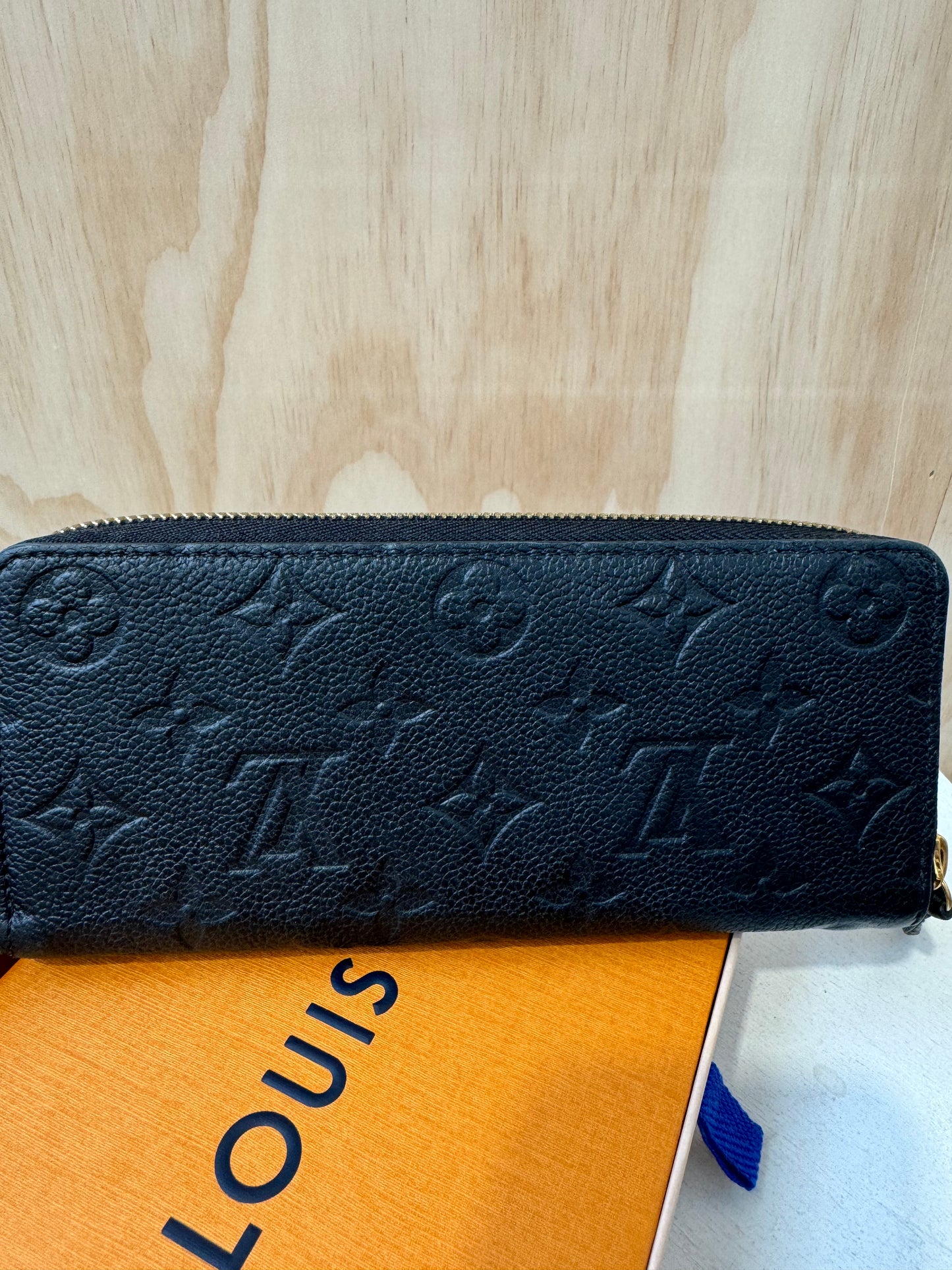 LOUIS VUITTON BLACK CLEMENCE WALLET