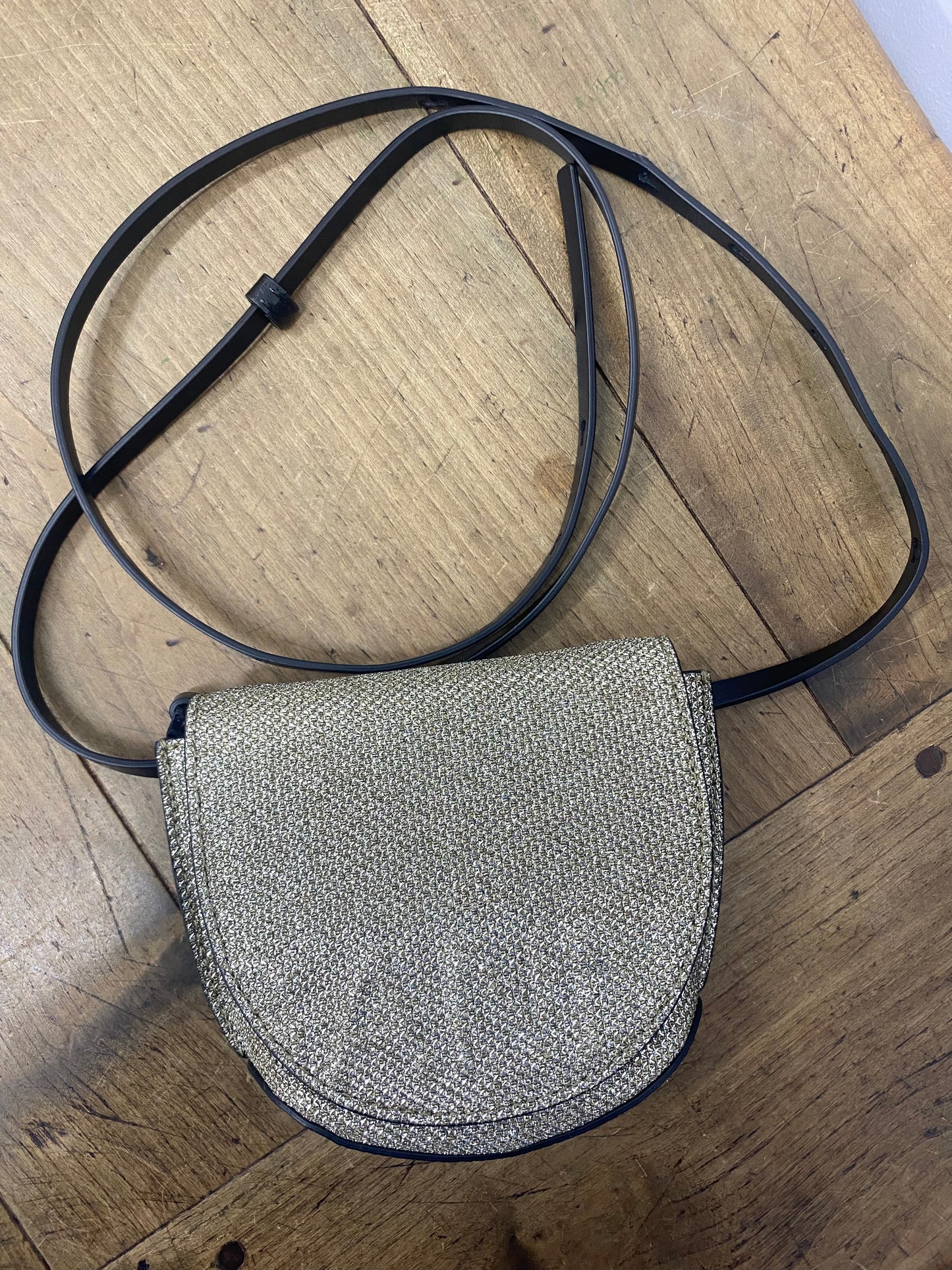 GANNI METALLIC LAMÉ SHOULDER BAG