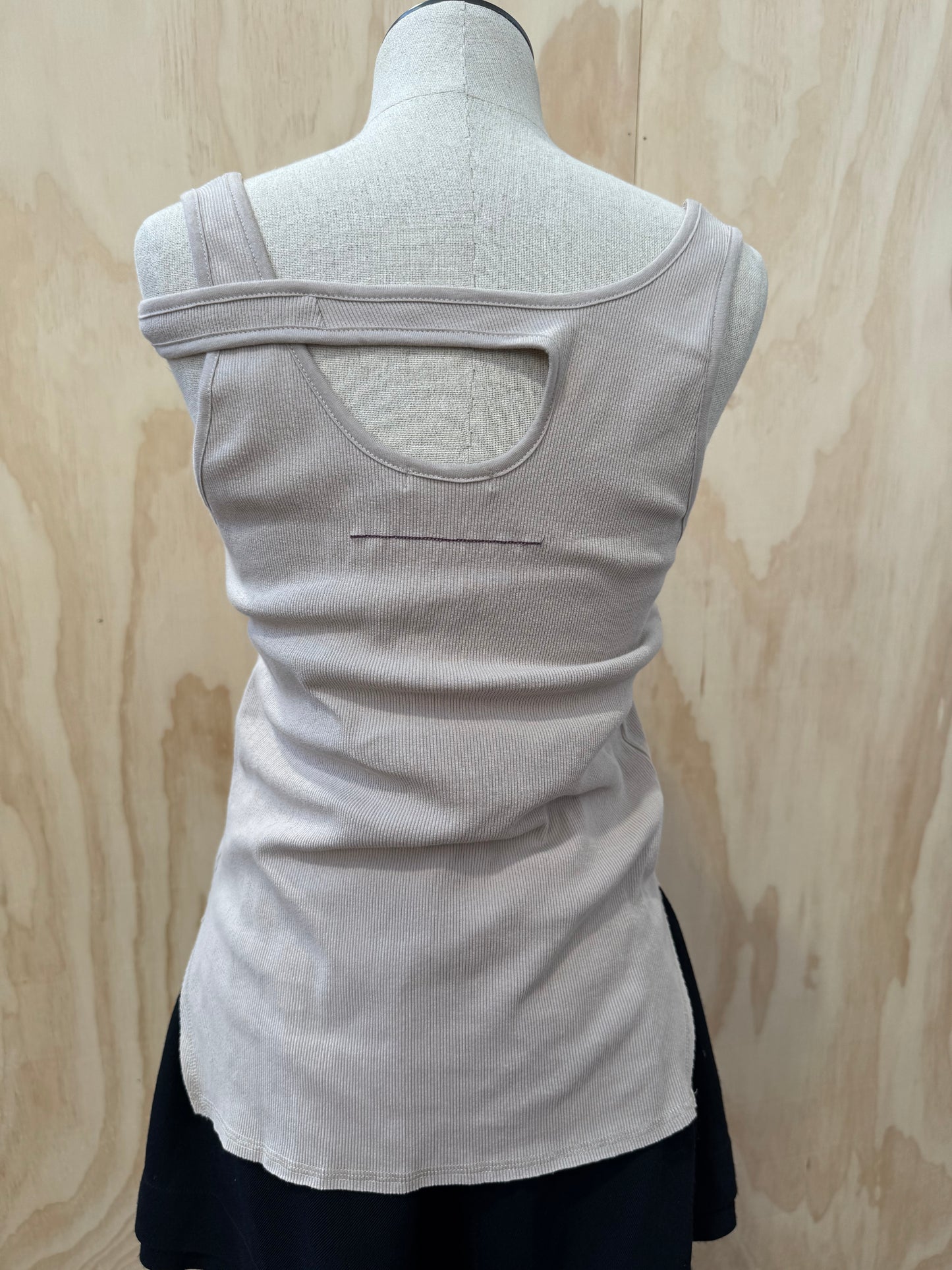 BASSIKE RIB TANK - SIZE 3