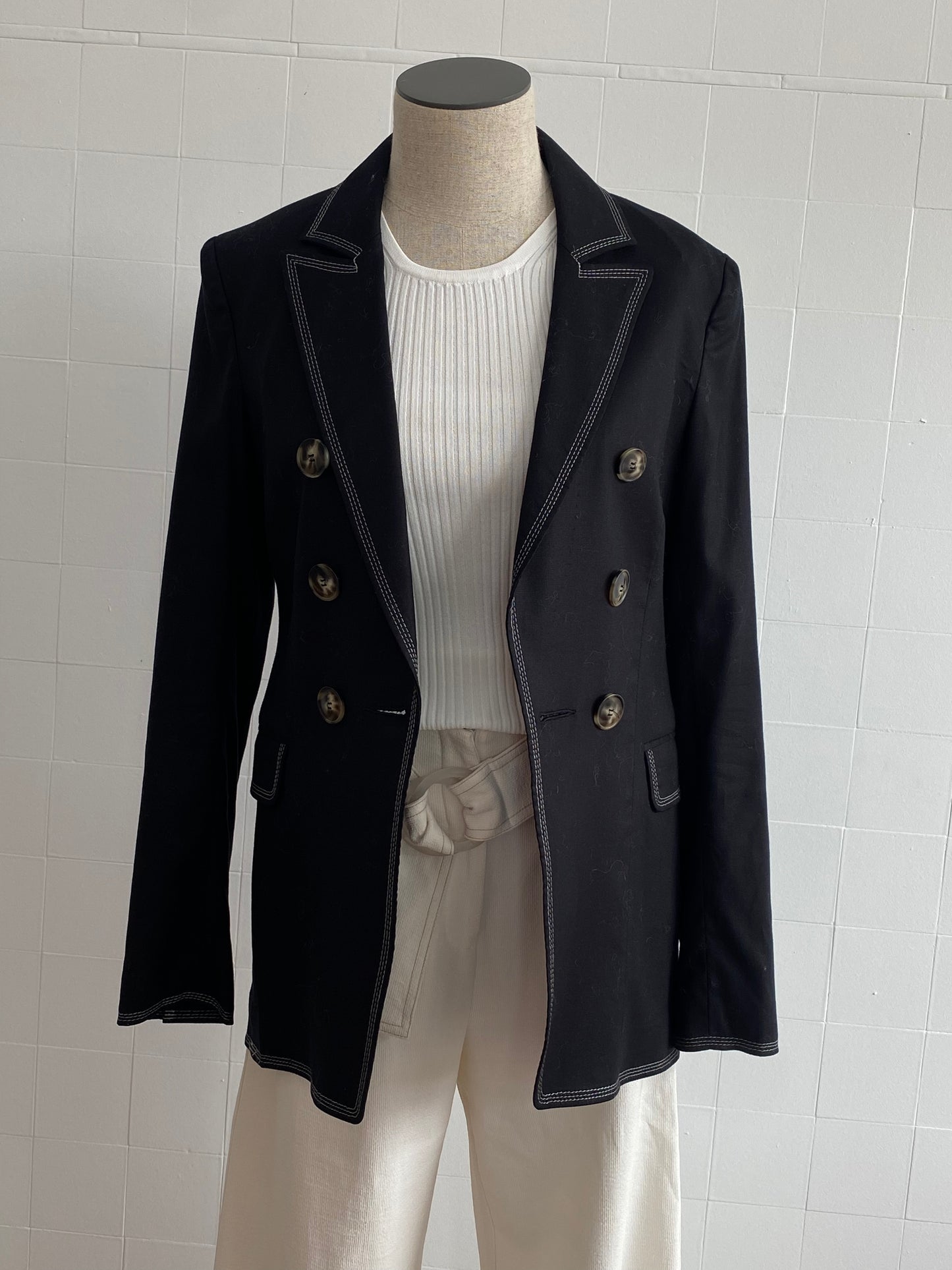 SALLY PHILLIPS CARNABY BLACK BLAZER - SIZE 8