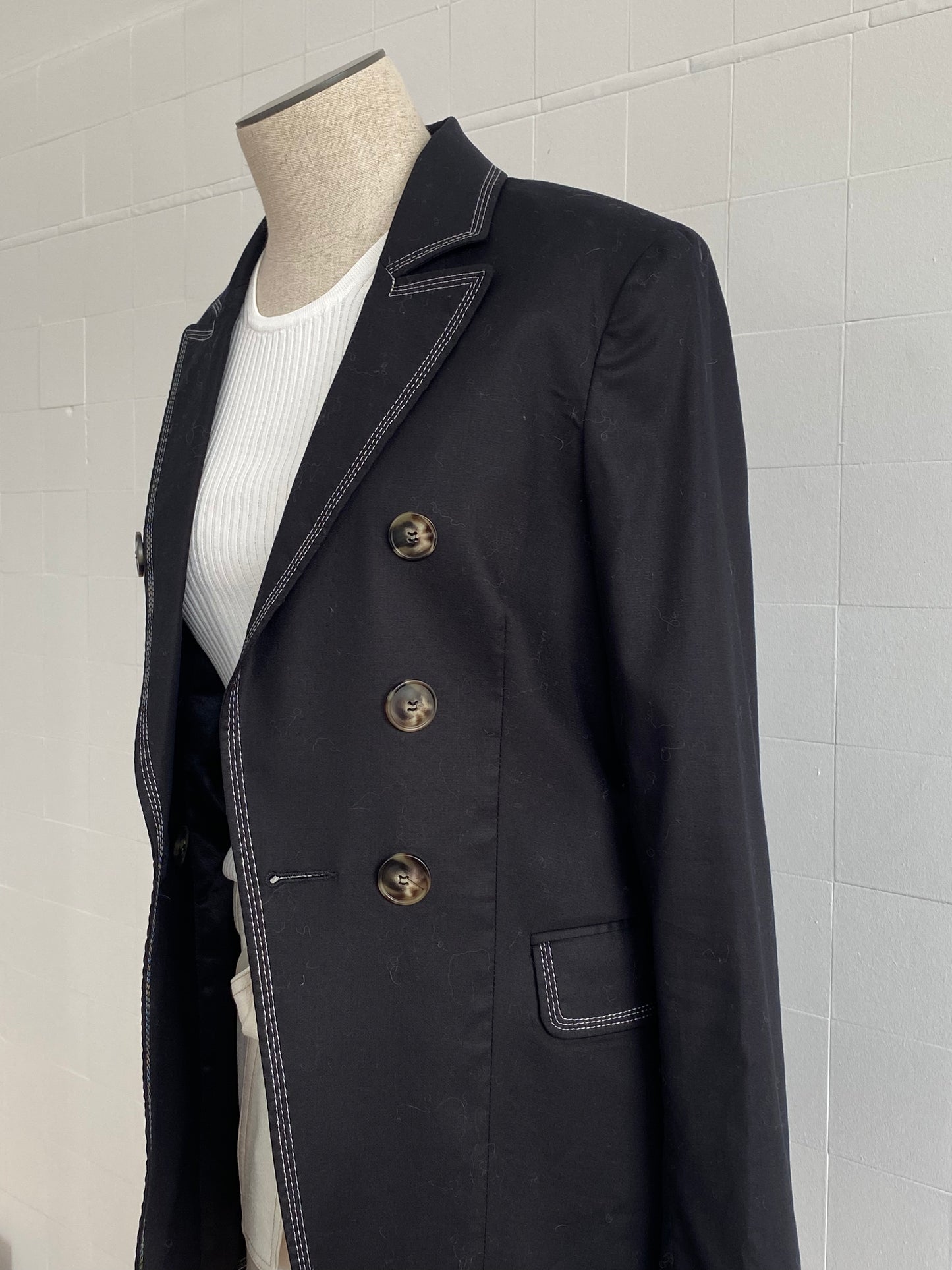 SALLY PHILLIPS CARNABY BLACK BLAZER - SIZE 8