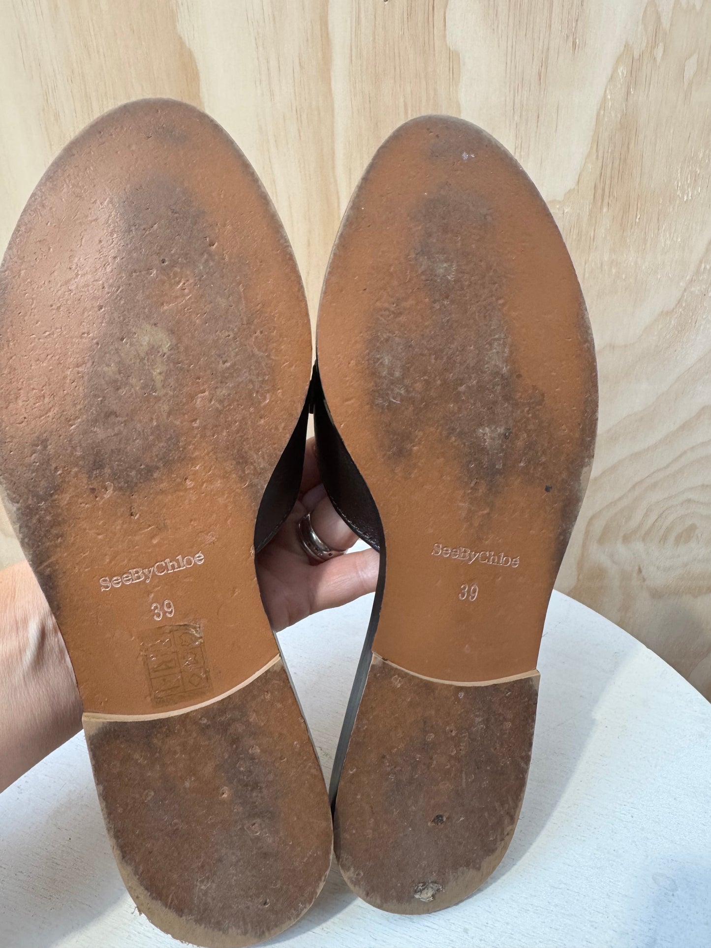 SEE BY CHLOE BROWN LEATHER SLIDES - SIZE 39