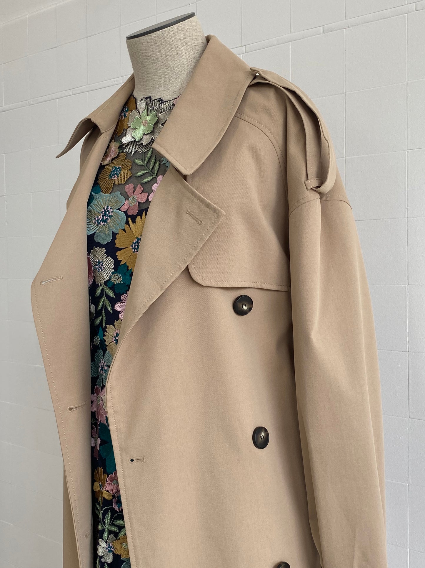 CAMILLA AND MARC EVANS CLASSIC TRENCH COAT - SIZE M/L