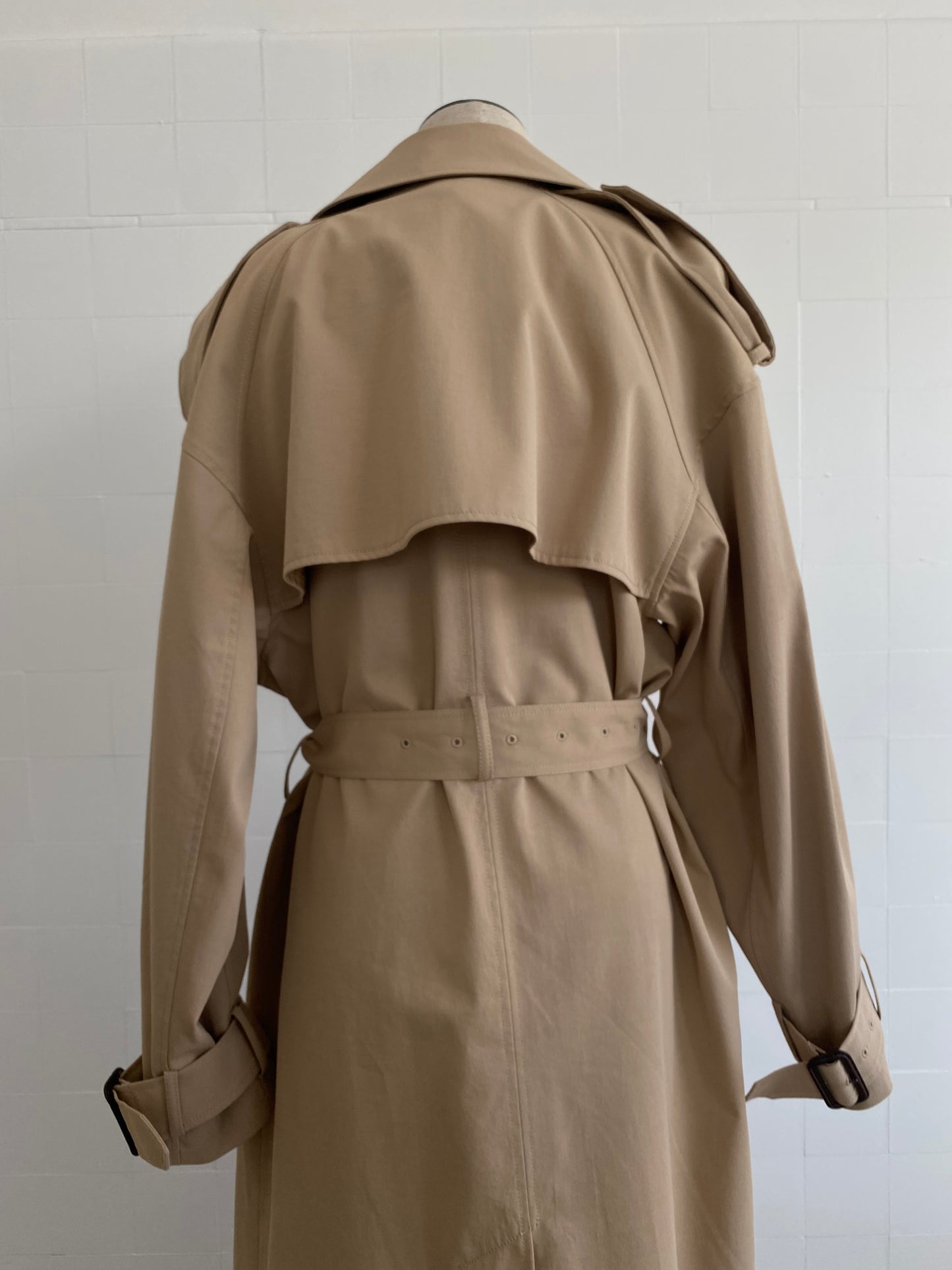 CAMILLA AND MARC EVANS CLASSIC TRENCH COAT - SIZE M/L