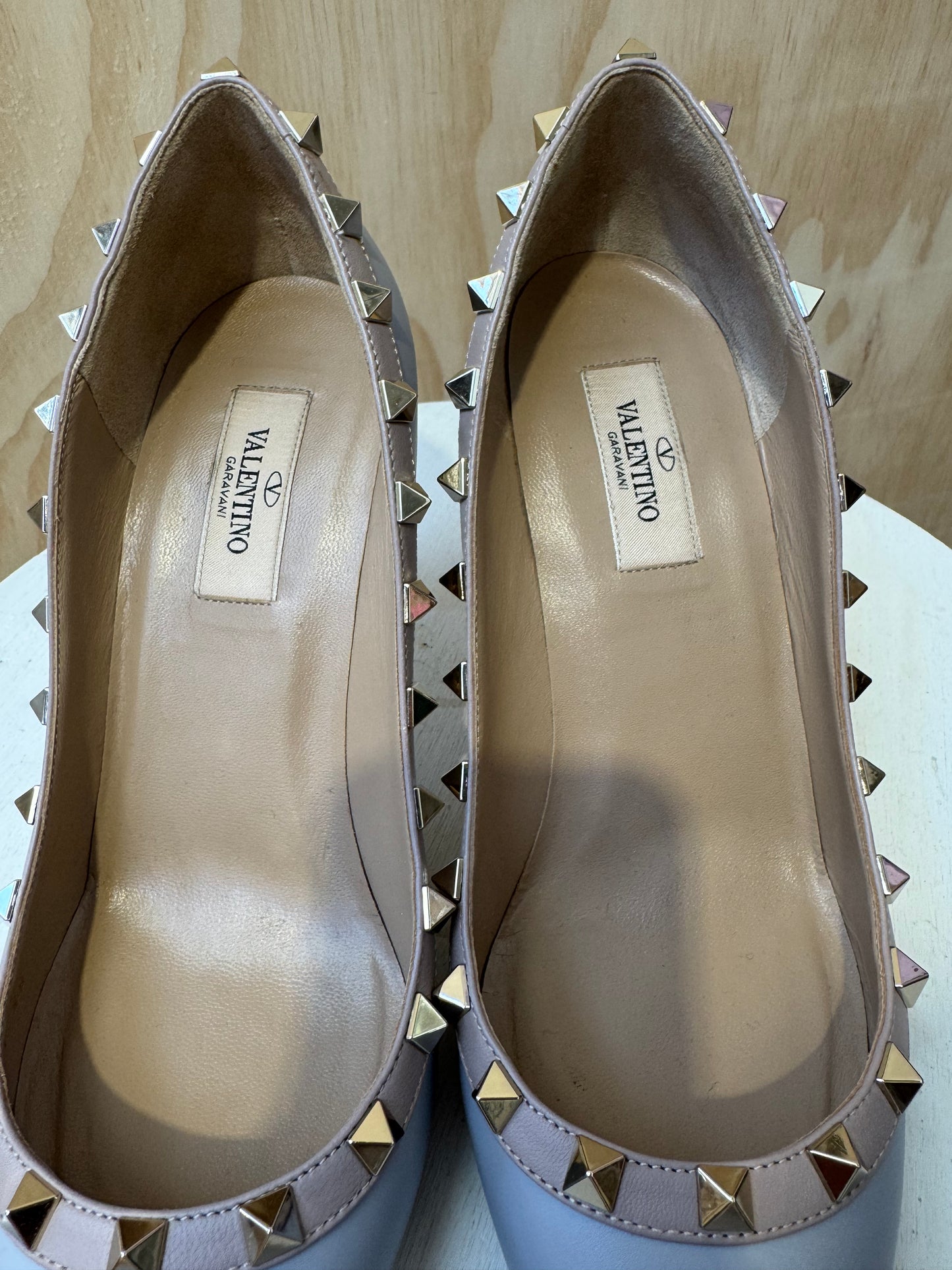 VALENTINO NAPPA ROCKSTUD PUMPS - SIZE 38