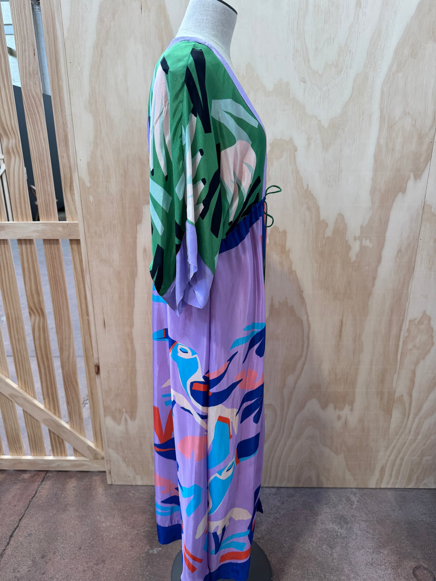 FARM RIO BRASIL BAHIA SCARVES MIDI DRESS - SIZE XS