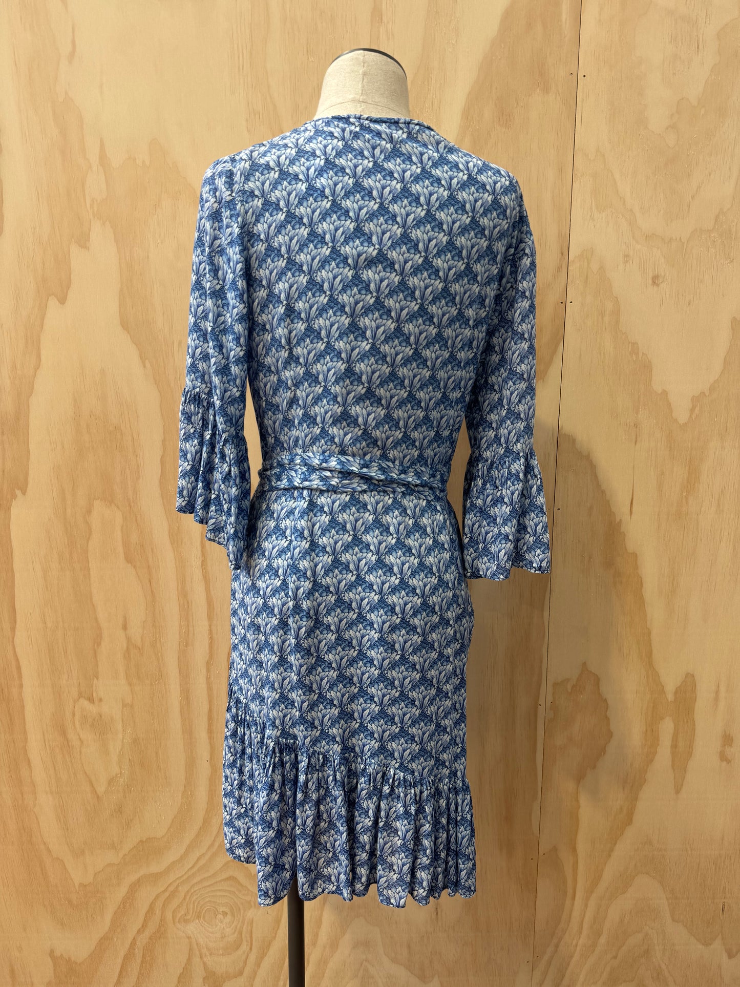 MORRISON BLUE FLORAL WRAP DRESS - SIZE 2