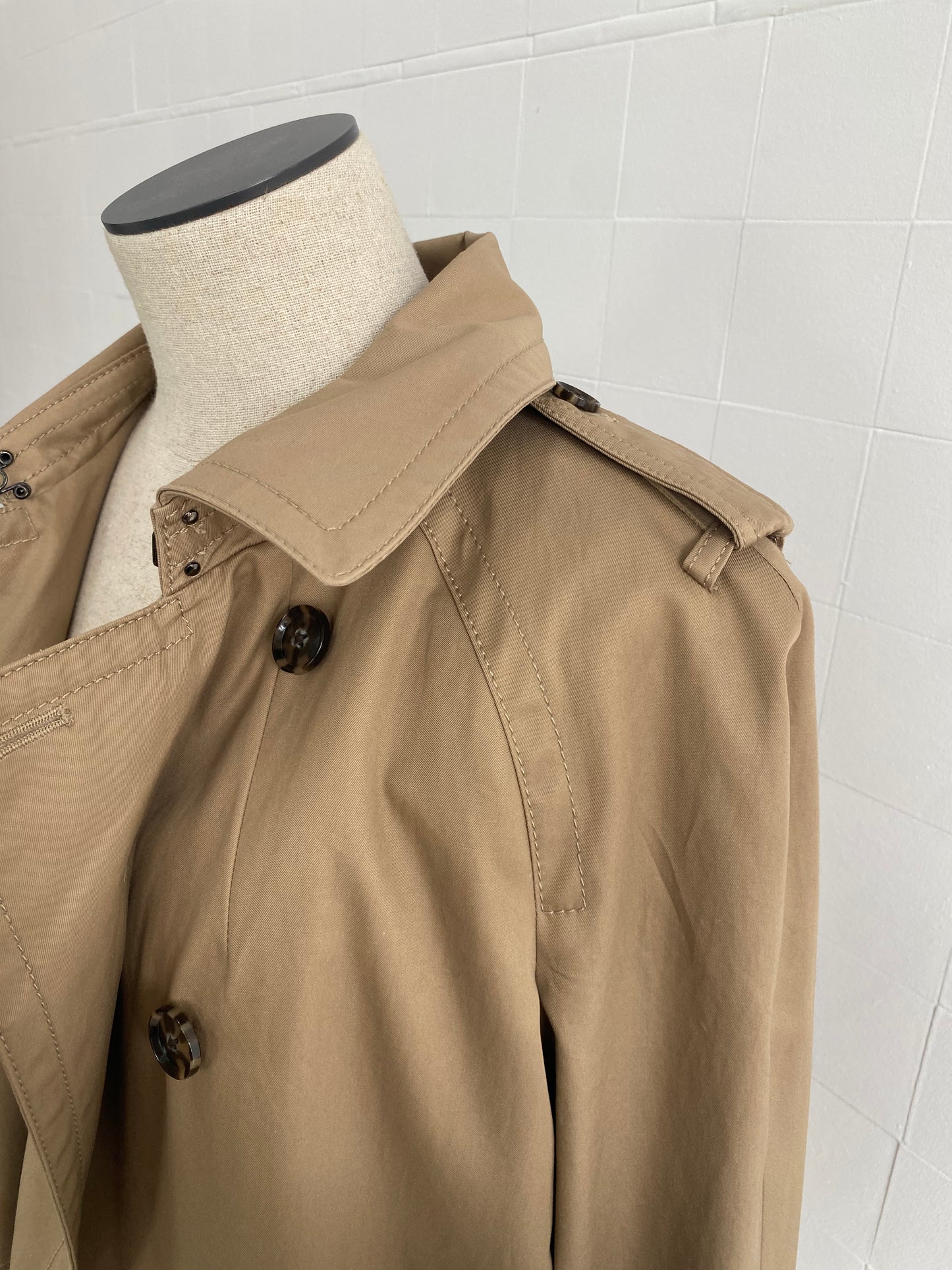 BANANA REPUBLIC CAMEL TRENCH - SIZE L